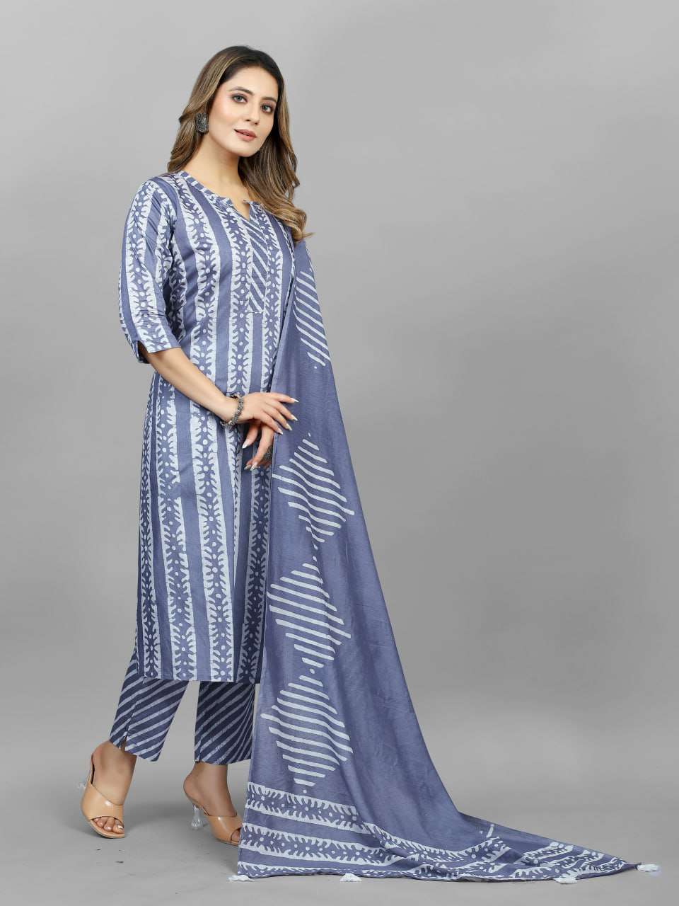 YNF COTTON SRRT BATIK SUITS & DRESSES WHOLESALE PRINTED COTTON LADIES SILK SUITS MANUFACTURER