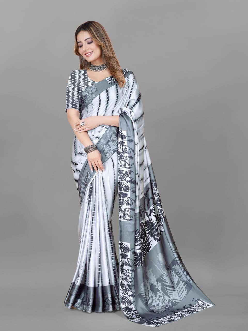 YNF CREPE SRRT JAPAN CRAPE5 SAREES WHOLESALE PRINTED LADIES CREPE SATIN SAREES MANUFACTURER