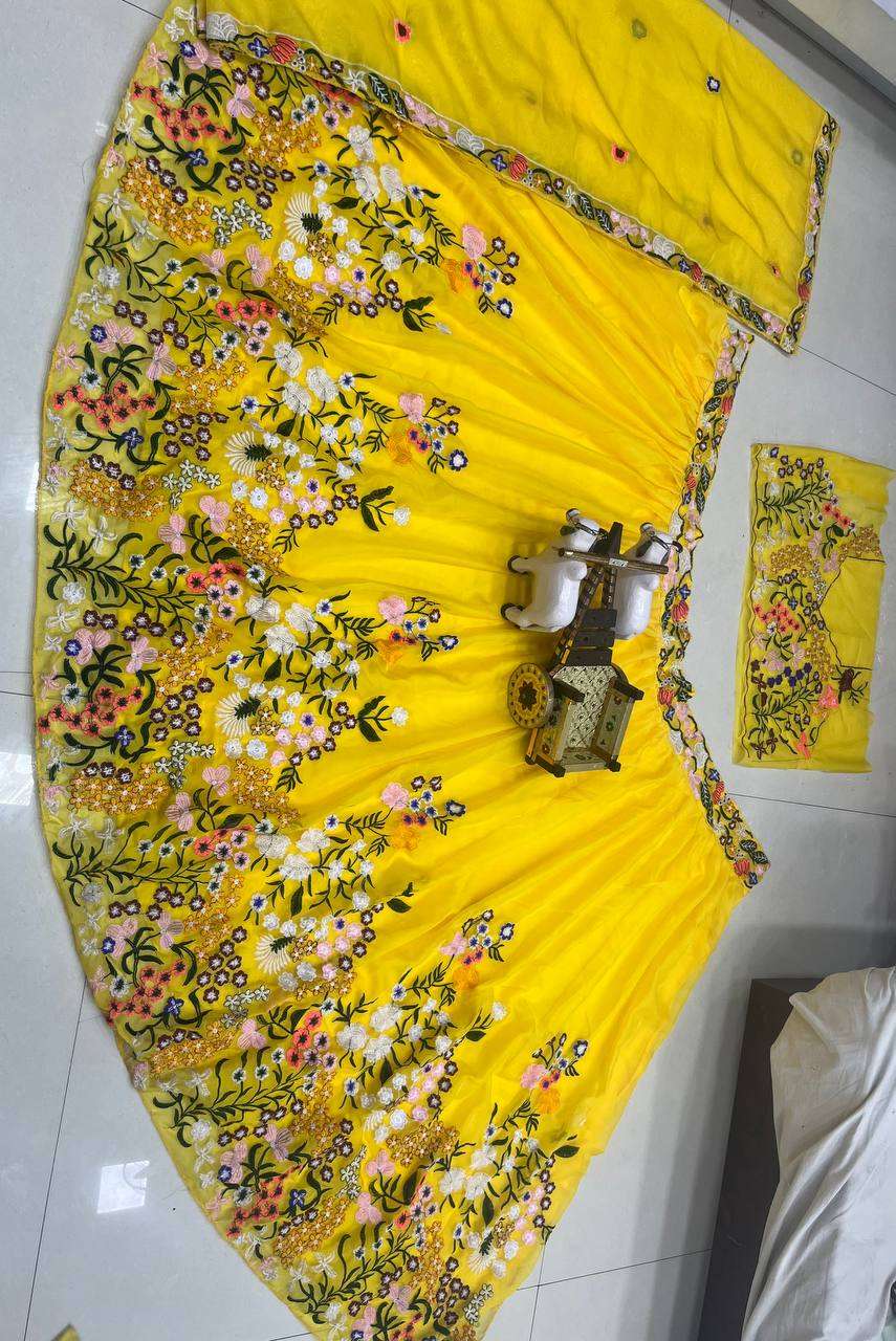 YNF ORGANZA SILK RIN108 1577 LEHENGAS WHOLESALE FANCY TRADITIONAL EMBROIDERED LEHENGAS MANUFACTURER