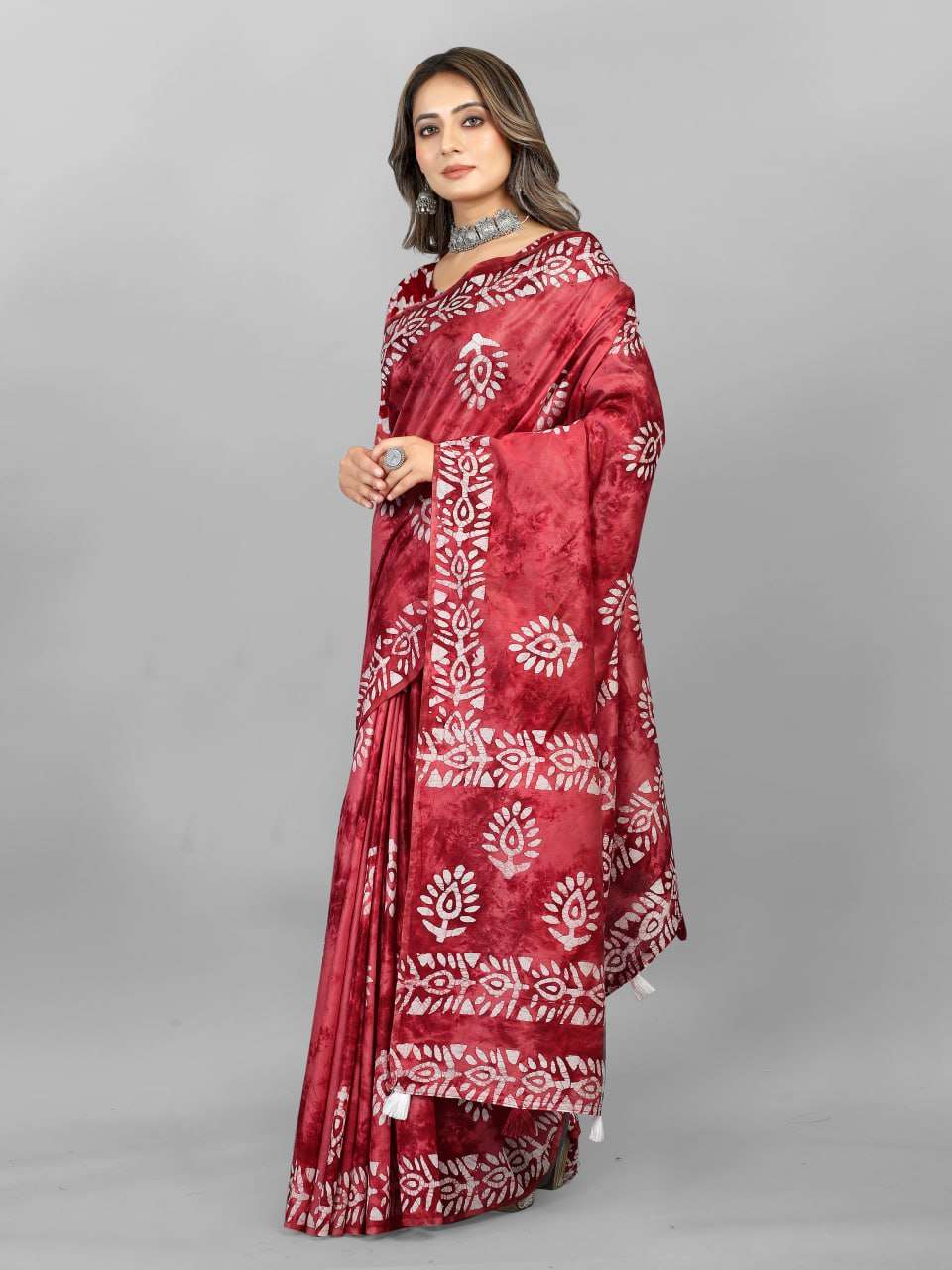 YNF BATIK SRRT HAND WAX BATIK PRIZOM SAREES WHOLESALE PRINTED LADIES BATIK SAREES MANUFACTURER