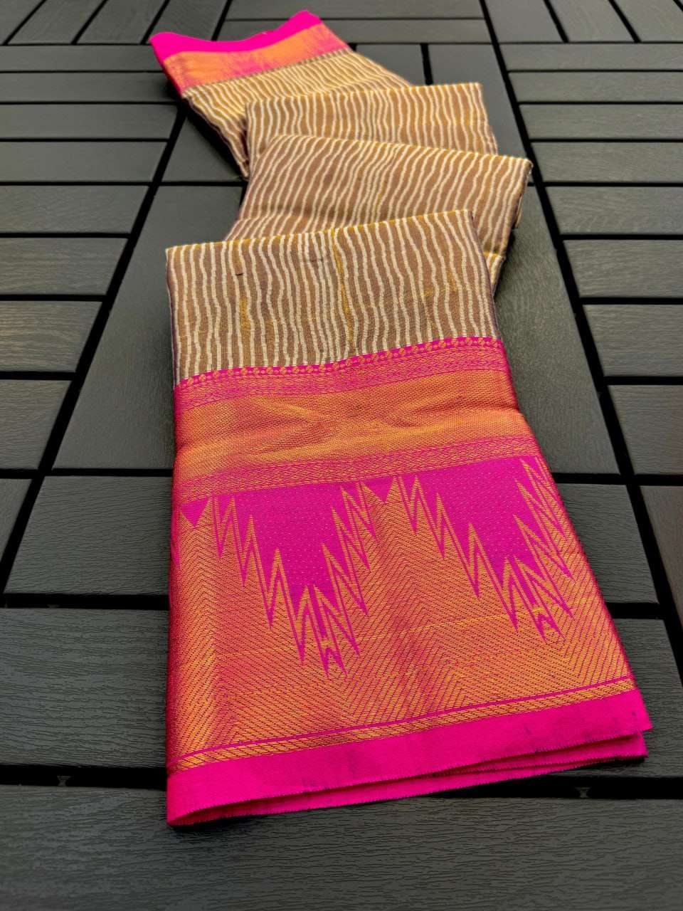 YNF SOFT SILK RVV 05 SILK SAREES WHOLESALE SOFT SILK PATTU TRADITIONAL SAREES MANUFACTURER