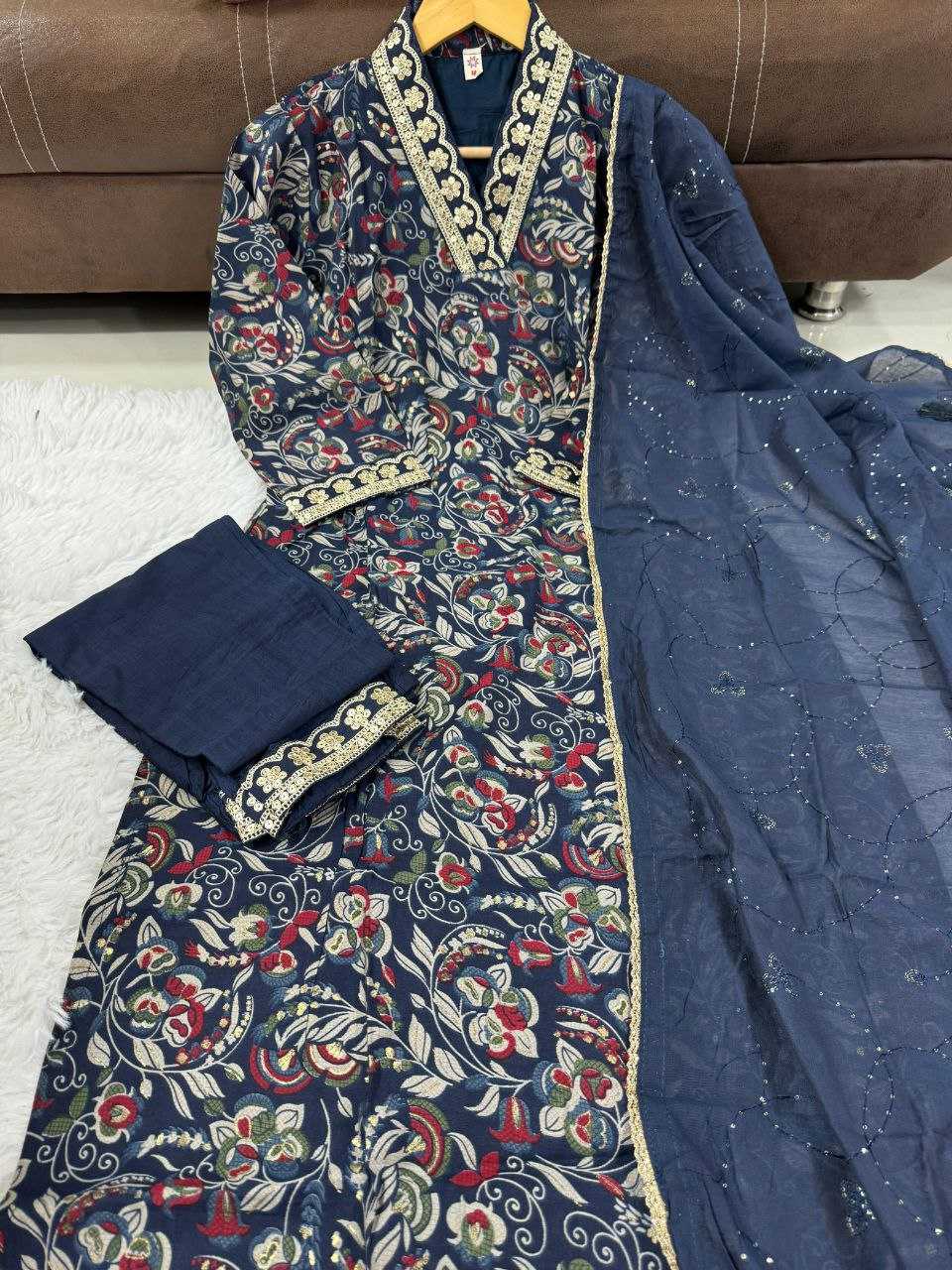 YNF CHANDERI  RIN126 262 SUITS & DRESSES WHOLESALE LADIES LADIES SILK ZARI WORK CHANDERI SUITS MANUFACTURER