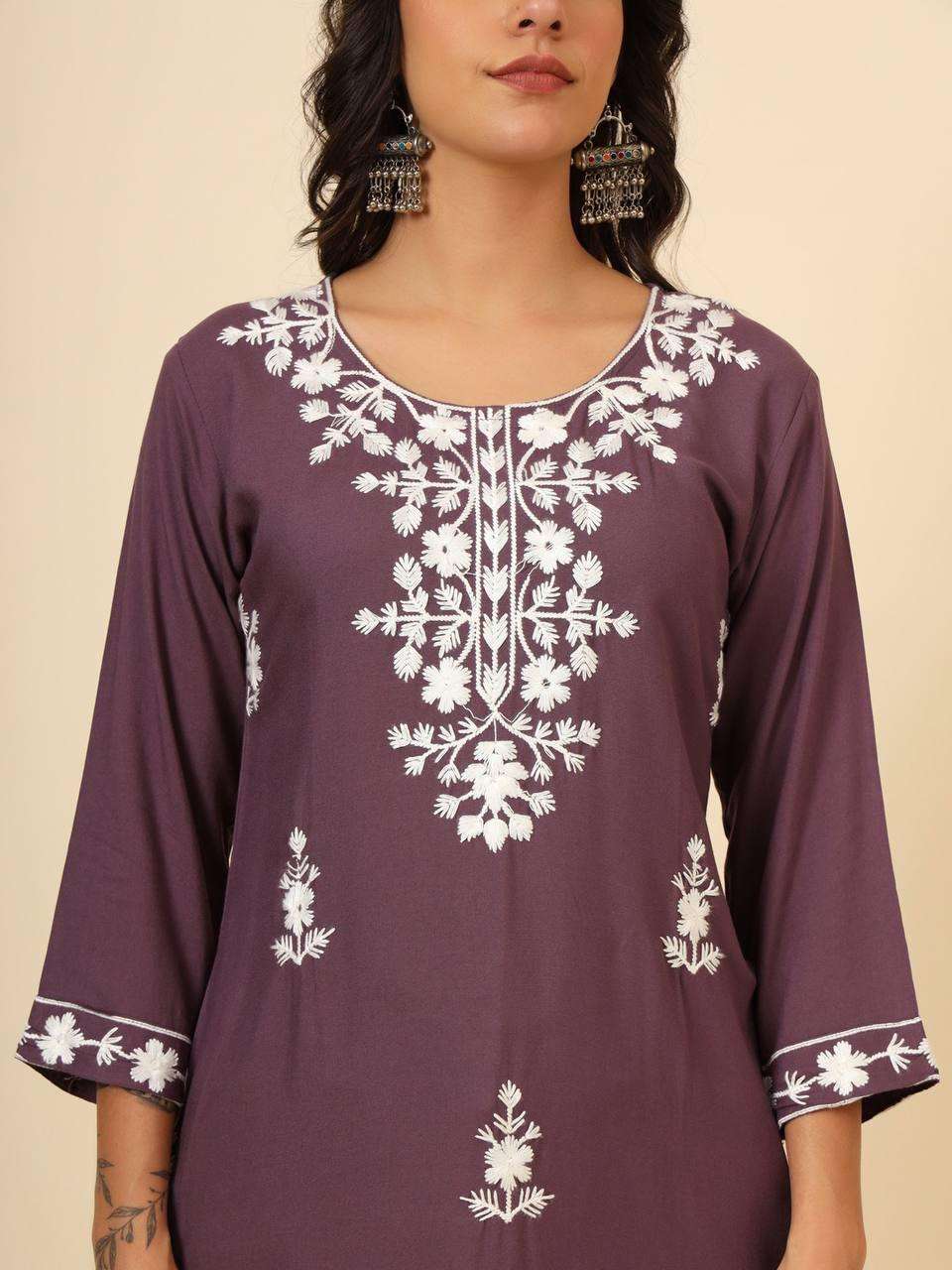 YNF RAYON RIN188 MUDRA2 KURTIS WHOLESALE LONG RAYON LUCKOWI CHIKAN KURTIS MANUFACTURER