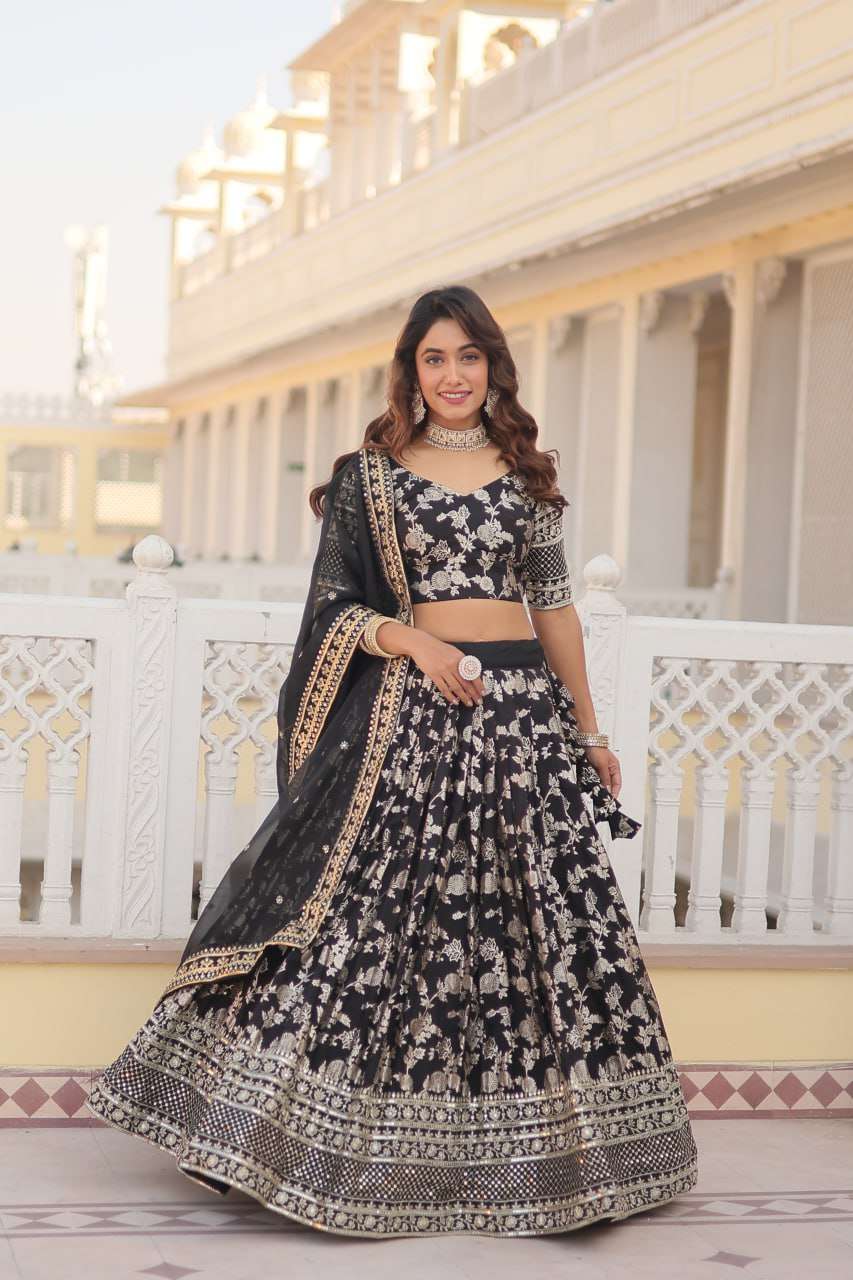 YNF VISCOSE KESH132 7080 LEHENGAS WHOLESALE FANCY TRADITIONAL EMBROIDERED LEHENGAS MANUFACTURER    