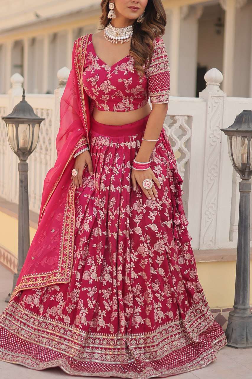 YNF VISCOSE KESH132 7080 LEHENGAS WHOLESALE FANCY TRADITIONAL EMBROIDERED LEHENGAS MANUFACTURER    