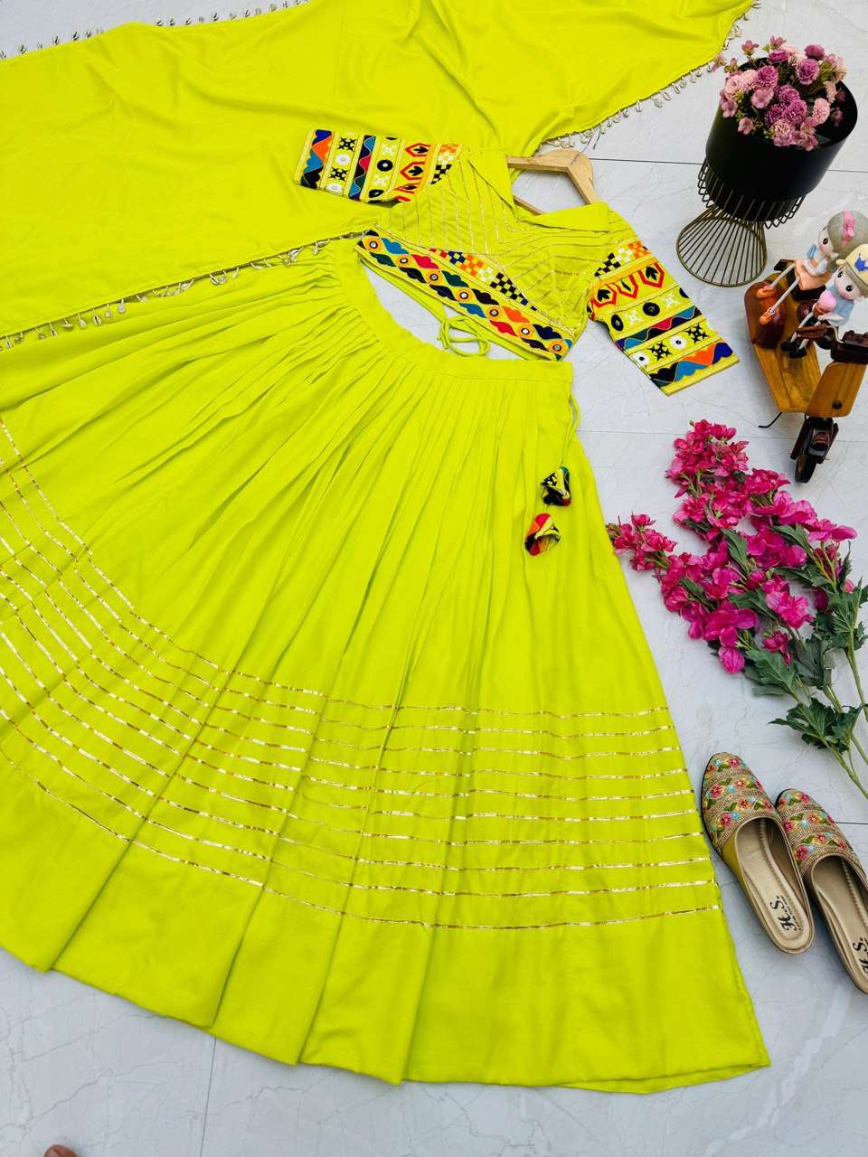 YNF COTTON KESH158 10100 LEHENGAS WHOLESALE TRADITIONAL EMBROIDERY NAVRATRI CHANIYA CHOLI LEHENGAS MANUFACTURER