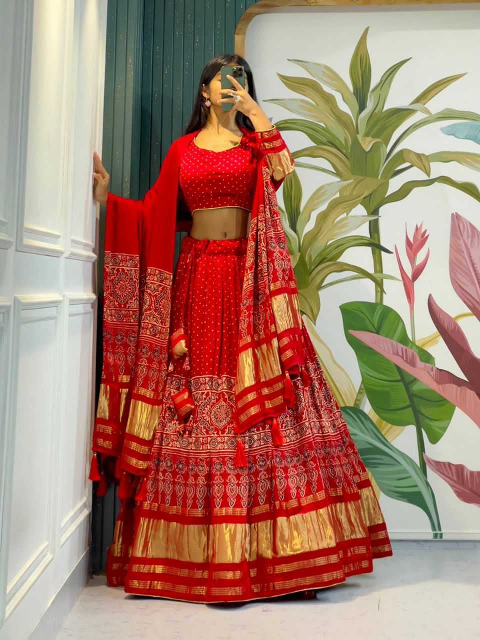 YNF GAJJI SILK KESH179 AHB14 LEHENGAS WHOLESALE TRADITIONAL SILK PRINTED LEHENGAS MANUFACTURER