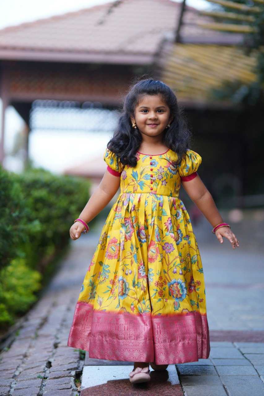 YNF HANDLOOM SILK KESH109 RRKT36 KIDS WEAR WHOLESALE KIDS GOWNS MANUFACTURER