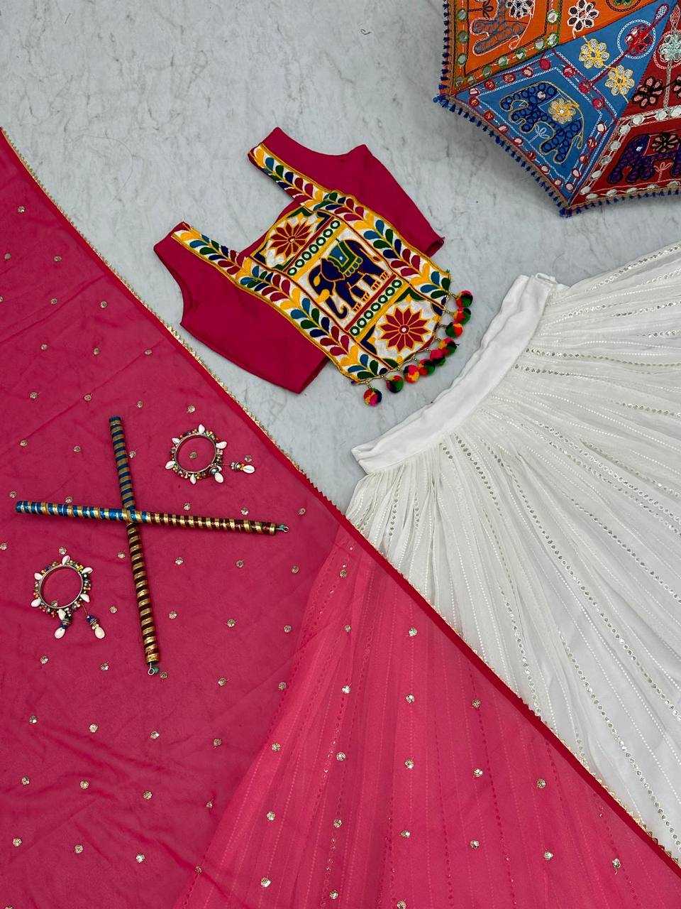 YNF PURE COTTON KESH120 150 LEHENGAS WHOLESALE TRADITIONAL NAVRATRI CHANIYA CHOLI LEHENGAS MANUFACTURER