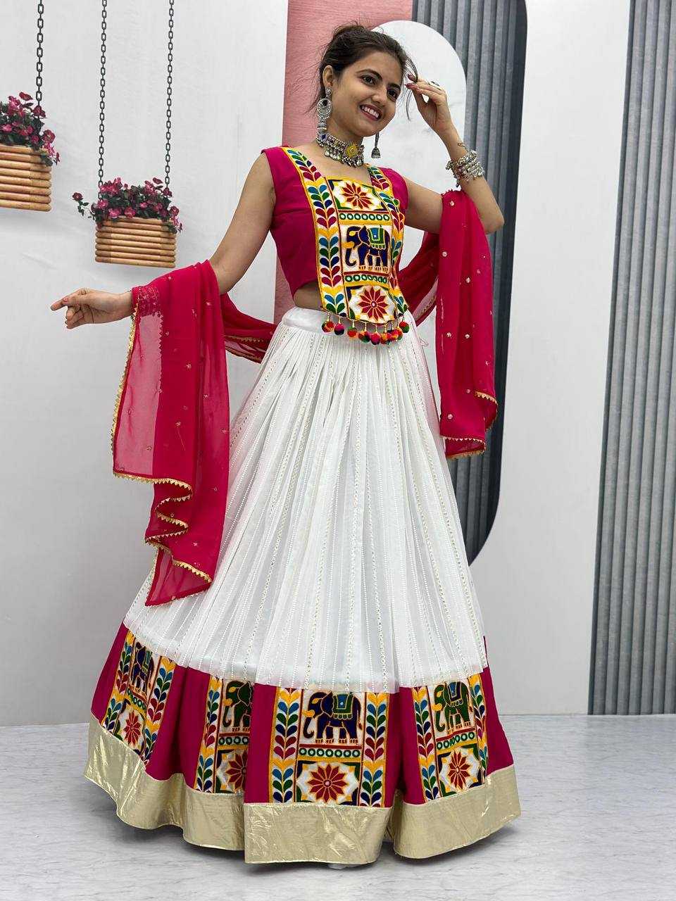 YNF PURE COTTON KESH120 150 LEHENGAS WHOLESALE TRADITIONAL NAVRATRI CHANIYA CHOLI LEHENGAS MANUFACTURER