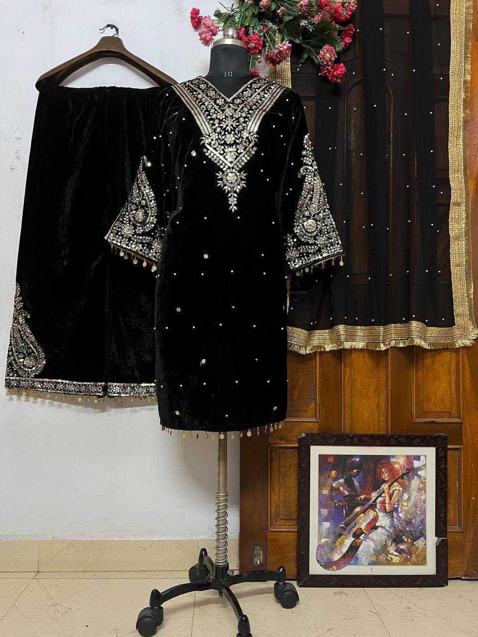 YNF VELVET KESH151 1158 SUITS & DRESSES WHOLESALE LADIES VELVET EMBROIDERY PALAZZO LADIES SILK SUITS MANUFACTURER