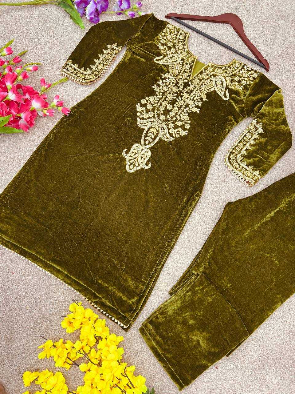 YNF VELVET KESH123 5104 SUITS & DRESSES WHOLESALE FESTIVE FANCY EMBROIDERED SILK FULL SLEEVE SUITS MANUFACTURER