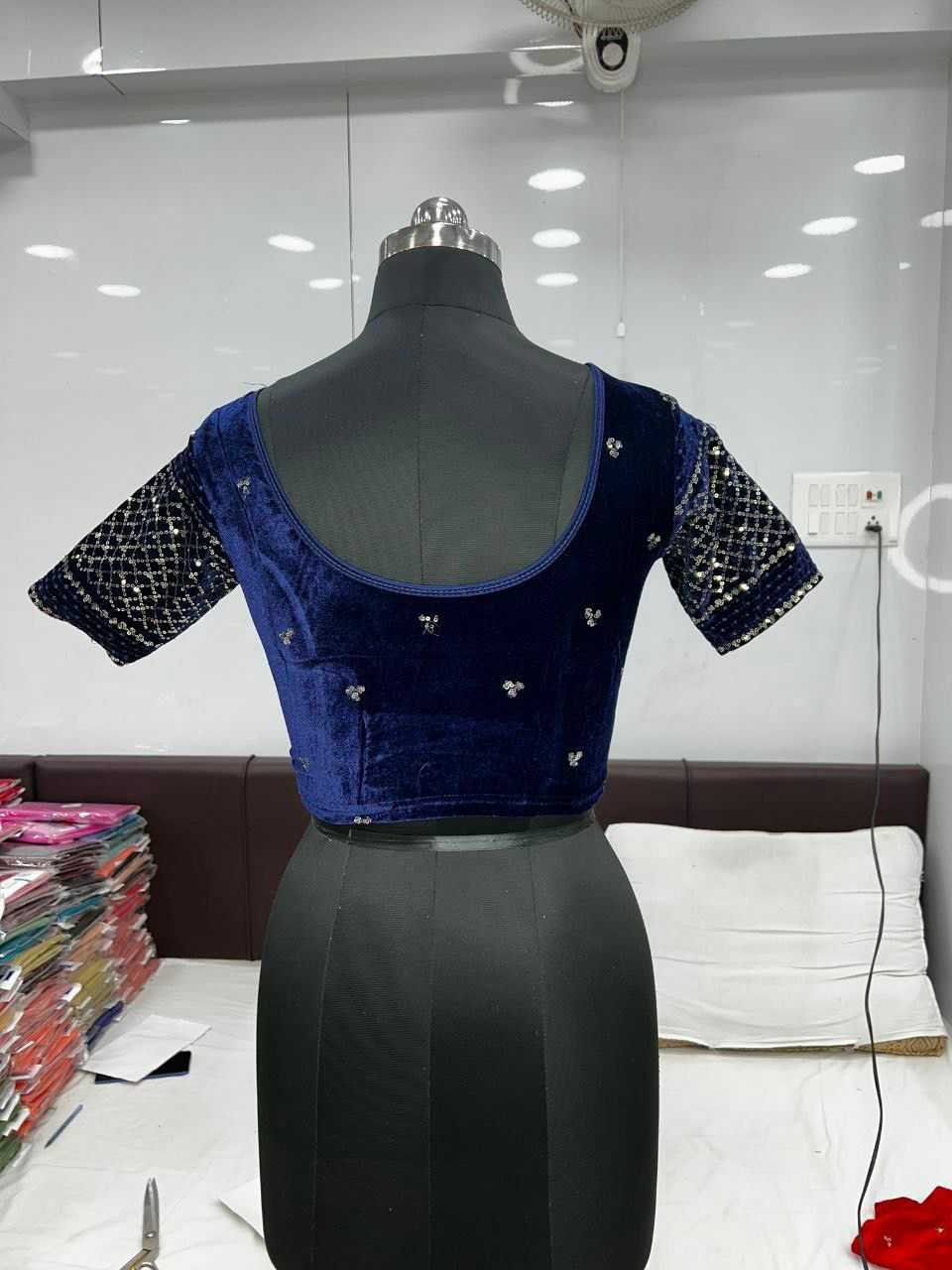 YNF VELVET KESH231 SAARA READYMADE BLOUSE WHOLESALE STRETCHABLE BLOUSE VELVET BLOUSE MANUFACTURER