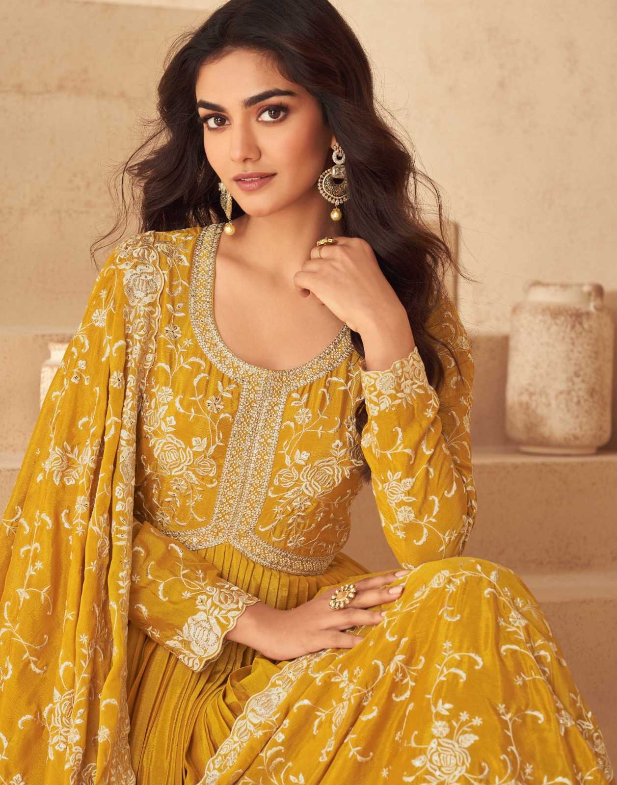 YNF CHINON SILK AASHIRWAD KESH233 KAYSERIA CLOTHING BRANDS WHOLESALE GOWN MANUFACTURER