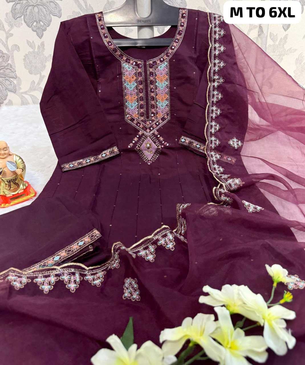 YNF MUSLIN KESH256 RNF02 3XL TO 6XL SUITS & DRESSES WHOLESALE EMBROIDERY PARTY WEAR LADIES SUITS MANUFACTURE