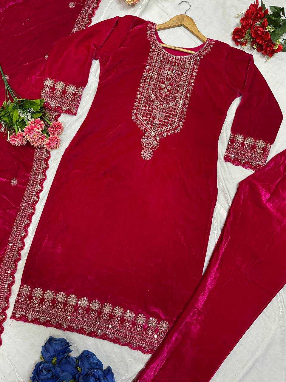 YNF VELVET KESH147 231 SUITS & DRESSES WHOLESALE EMBROPIDERY VELVET PARTY WEAR BLACK SUITS MANUFACTURE