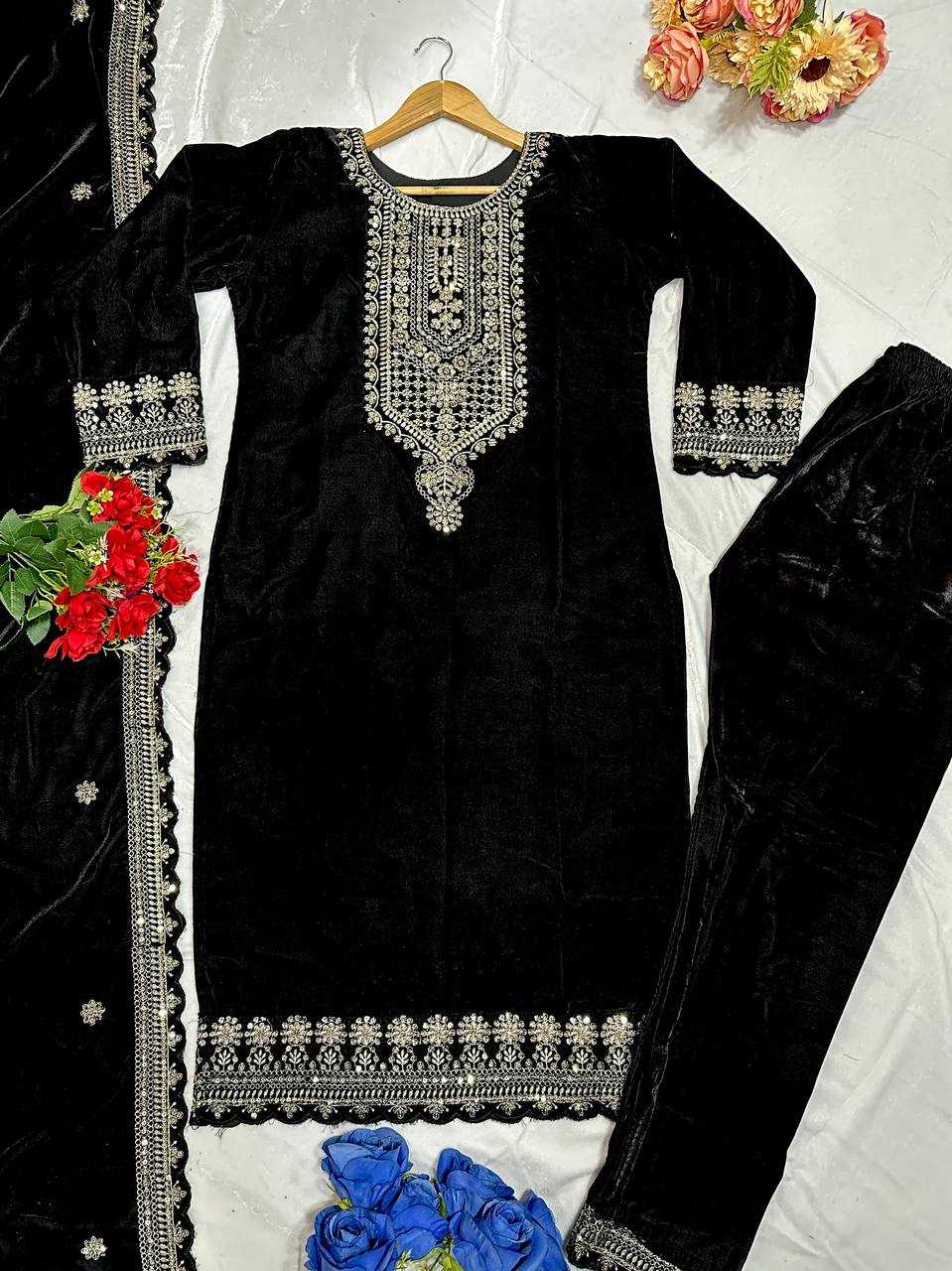 YNF VELVET KESH147 231 SUITS & DRESSES WHOLESALE EMBROPIDERY VELVET PARTY WEAR BLACK SUITS MANUFACTURE