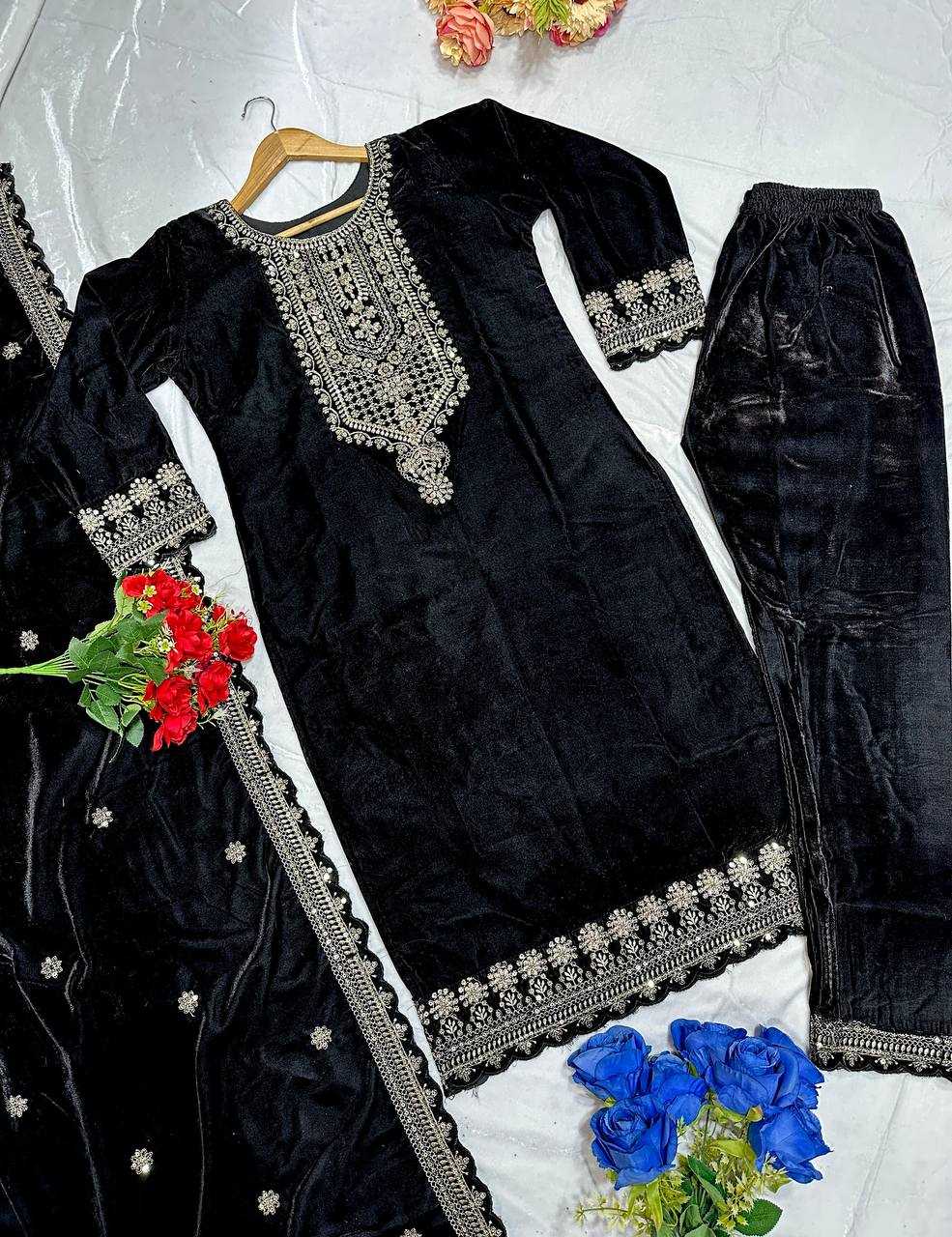 YNF VELVET KESH147 231 SUITS & DRESSES WHOLESALE EMBROPIDERY VELVET PARTY WEAR BLACK SUITS MANUFACTURE