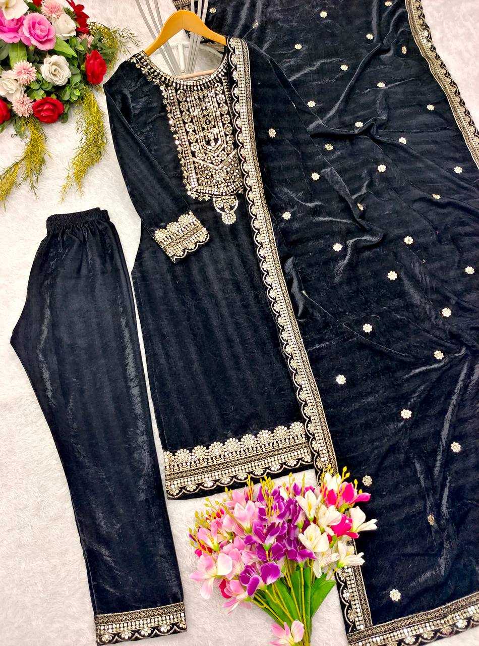 YNF VELVET KESH156 101 SUITS & DRESSES WHOLESALE EMBROPIDERY VELVET LONG KURTI BLACK SUITS MANUFACTURE