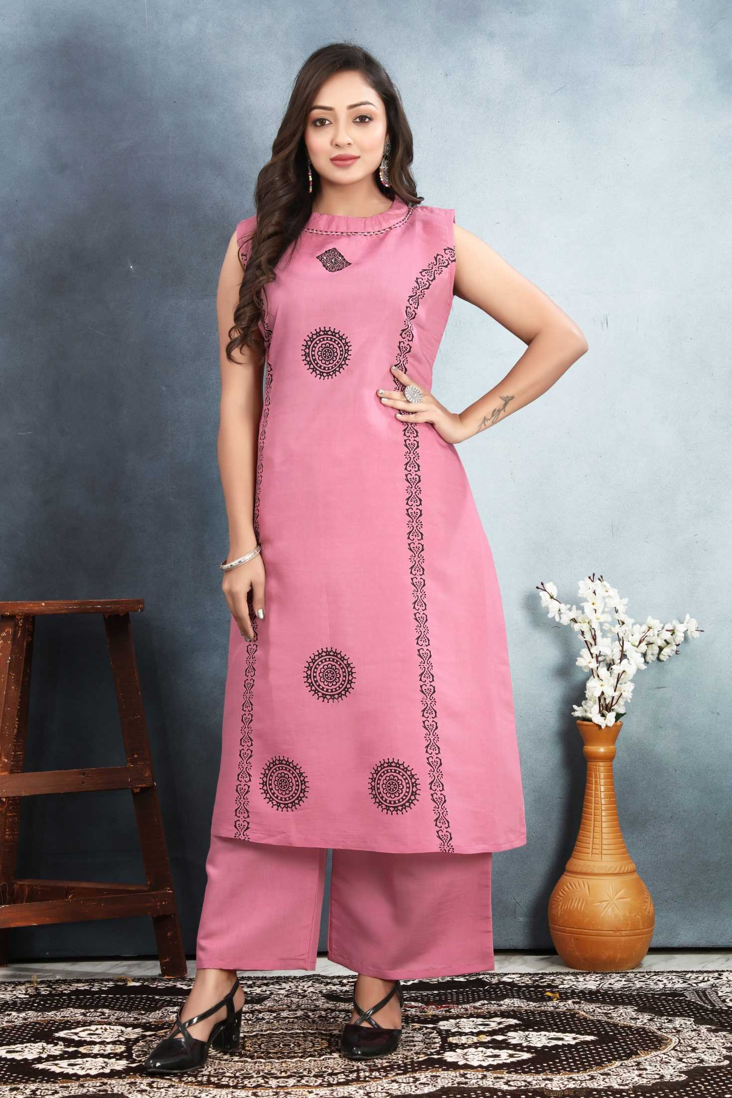 Ynf Heavy Roman Silk RIN153 8010 Kurti Wholesale Festive Kurtis Round Neck Kurtis Block Print Kurtis Manufacturer