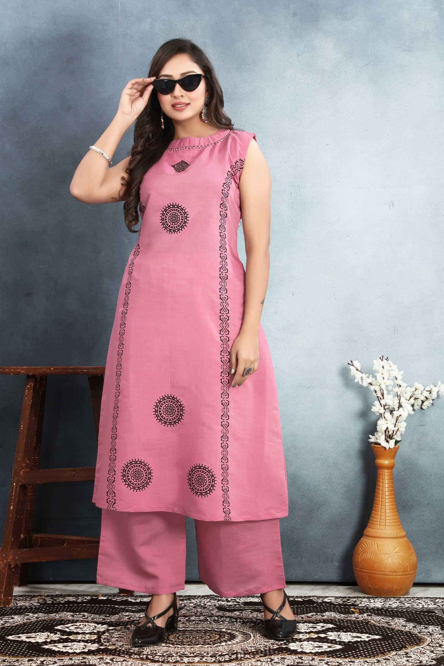 Ynf Heavy Roman Silk RIN153 8010 Kurti Wholesale Festive Kurtis Round Neck Kurtis Block Print Kurtis Manufacturer