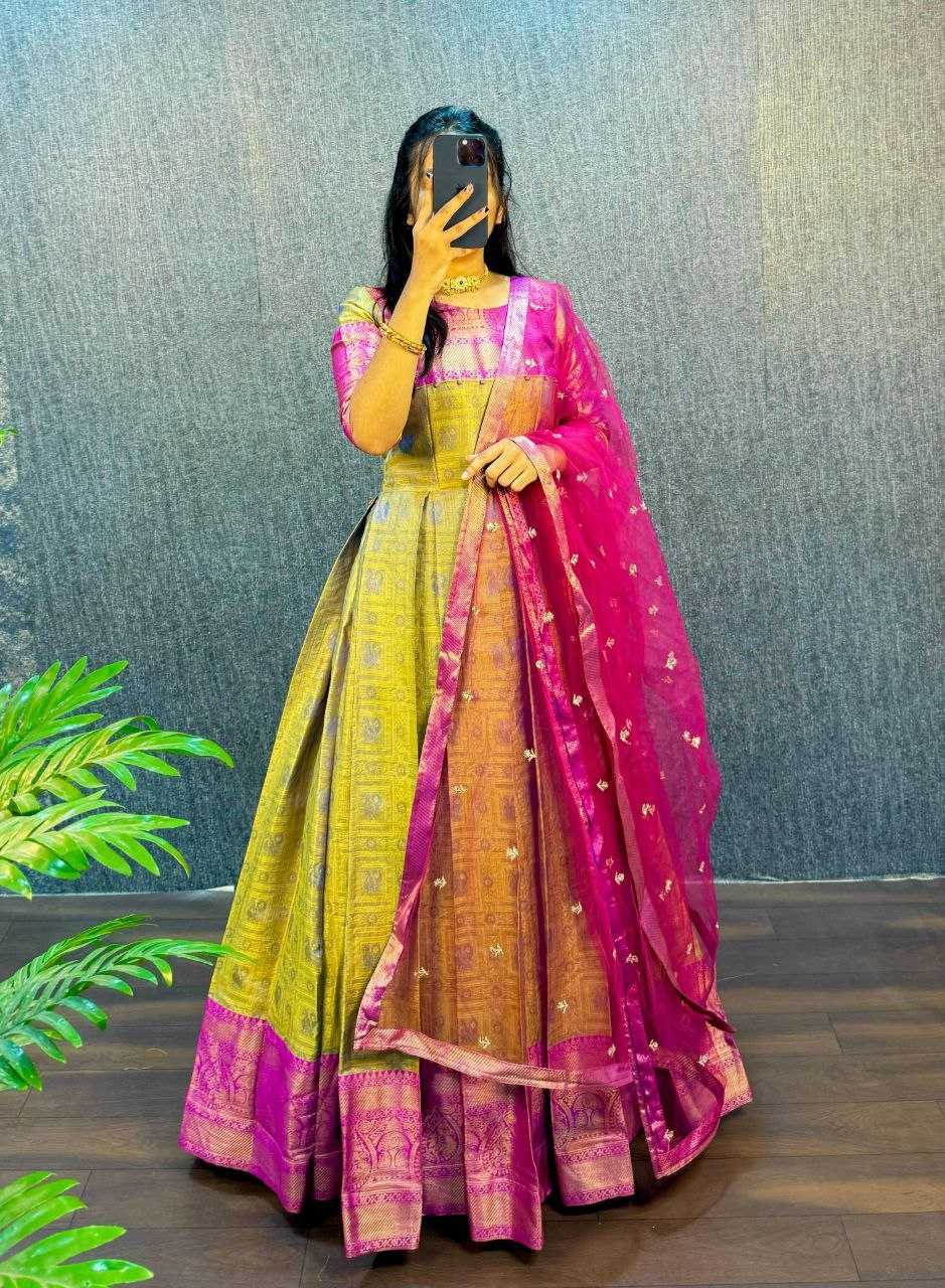 YNF HEAVY SILK KESH372 101 LEHENGA WHOLESALE TRADITIONAL FANCY SILK LEHENGA MANUFACTURER