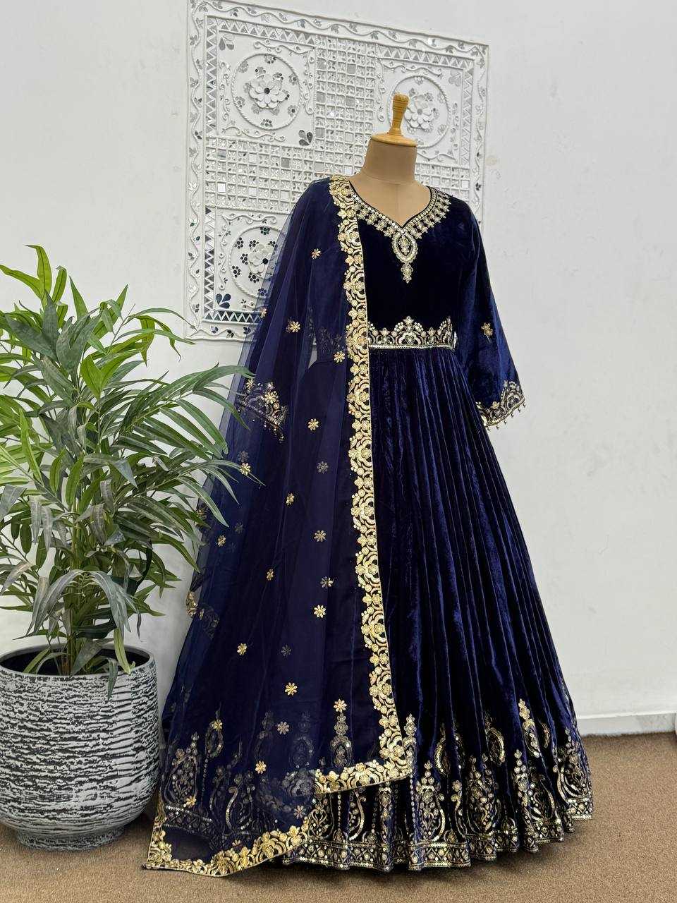 YNF PURE VISCOSE KESH157 1683 GOWNS WHOLESALE EMBROIDERY SEQUINS VELVET GOWNS MANUFACTURER