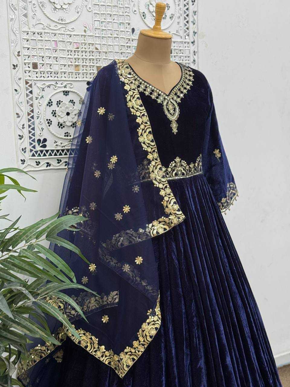 YNF PURE VISCOSE KESH157 1683 GOWNS WHOLESALE EMBROIDERY SEQUINS VELVET GOWNS MANUFACTURER