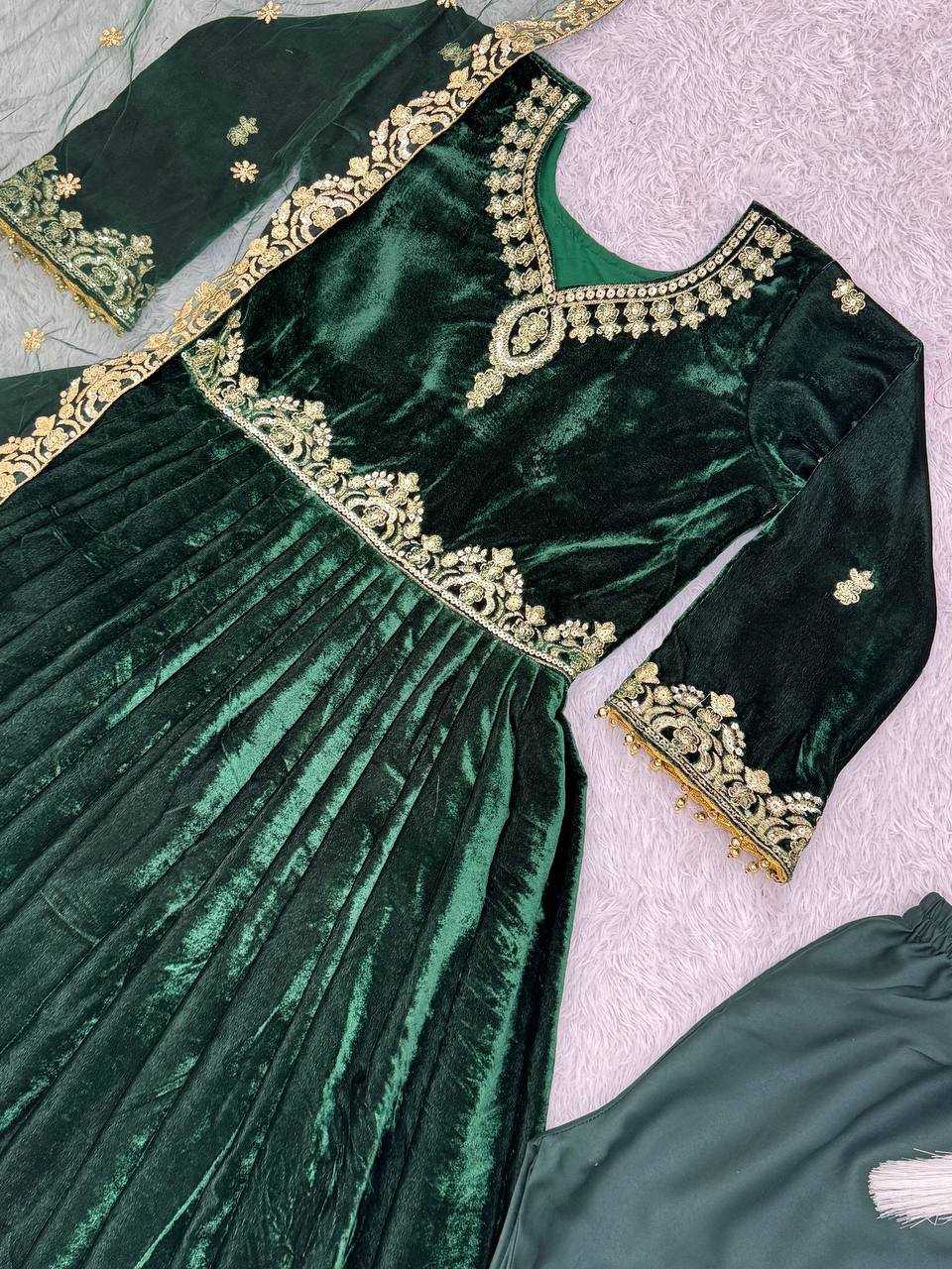 YNF PURE VISCOSE KESH157 1683 GOWNS WHOLESALE EMBROIDERY SEQUINS VELVET GOWNS MANUFACTURER