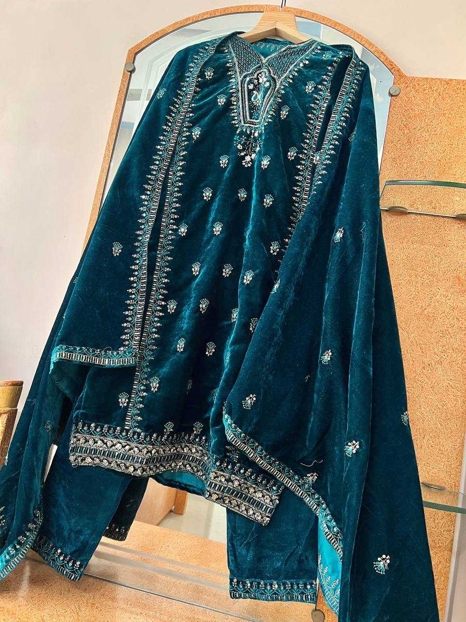 YNF VELVET KESH399 3132 SUITS & DRESSES WHOLESALE HIGH-LOW WEDDING EID SUITS MANUFACTURER