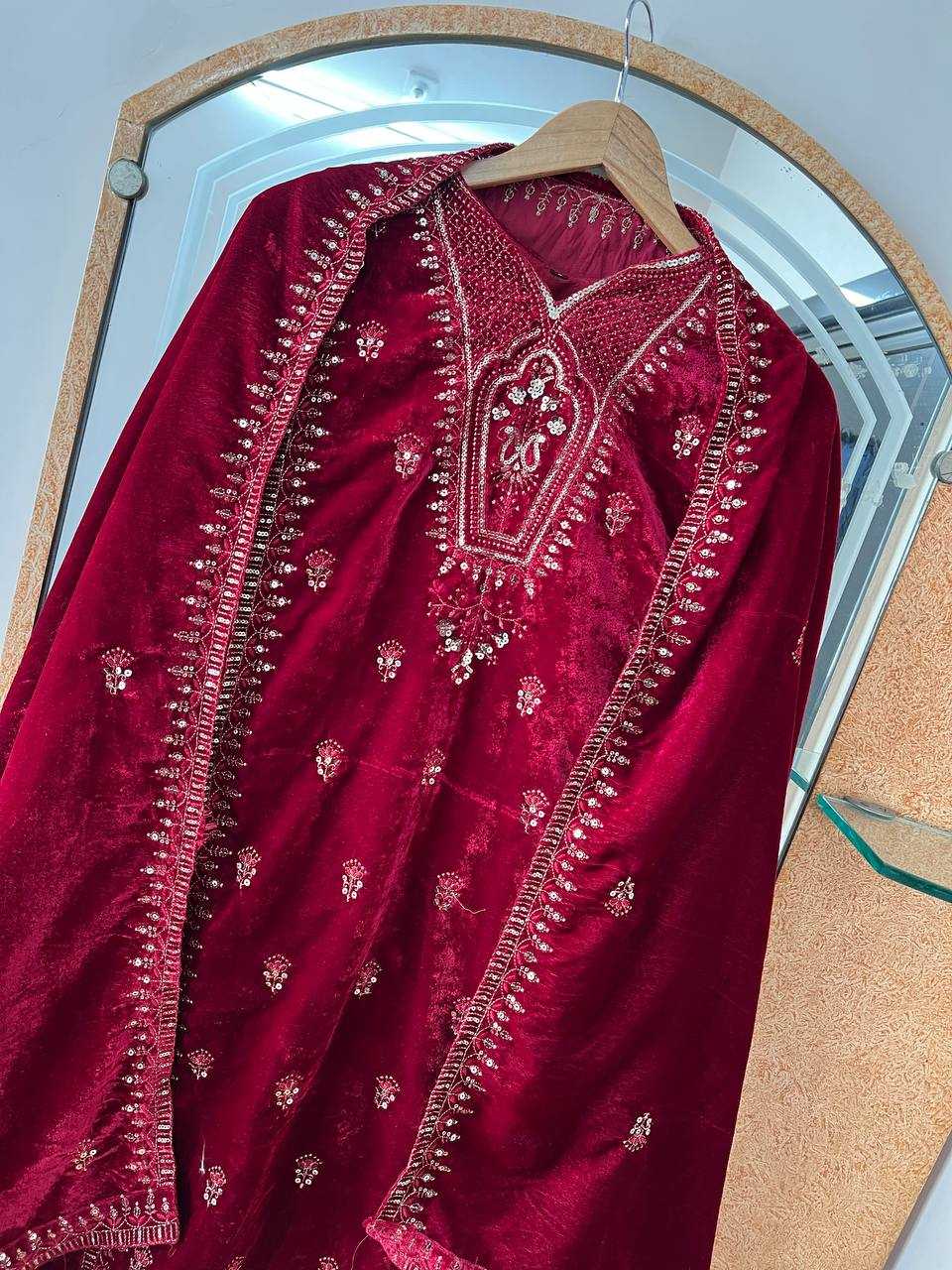 YNF VELVET KESH399 3132 SUITS & DRESSES WHOLESALE HIGH-LOW WEDDING EID SUITS MANUFACTURER