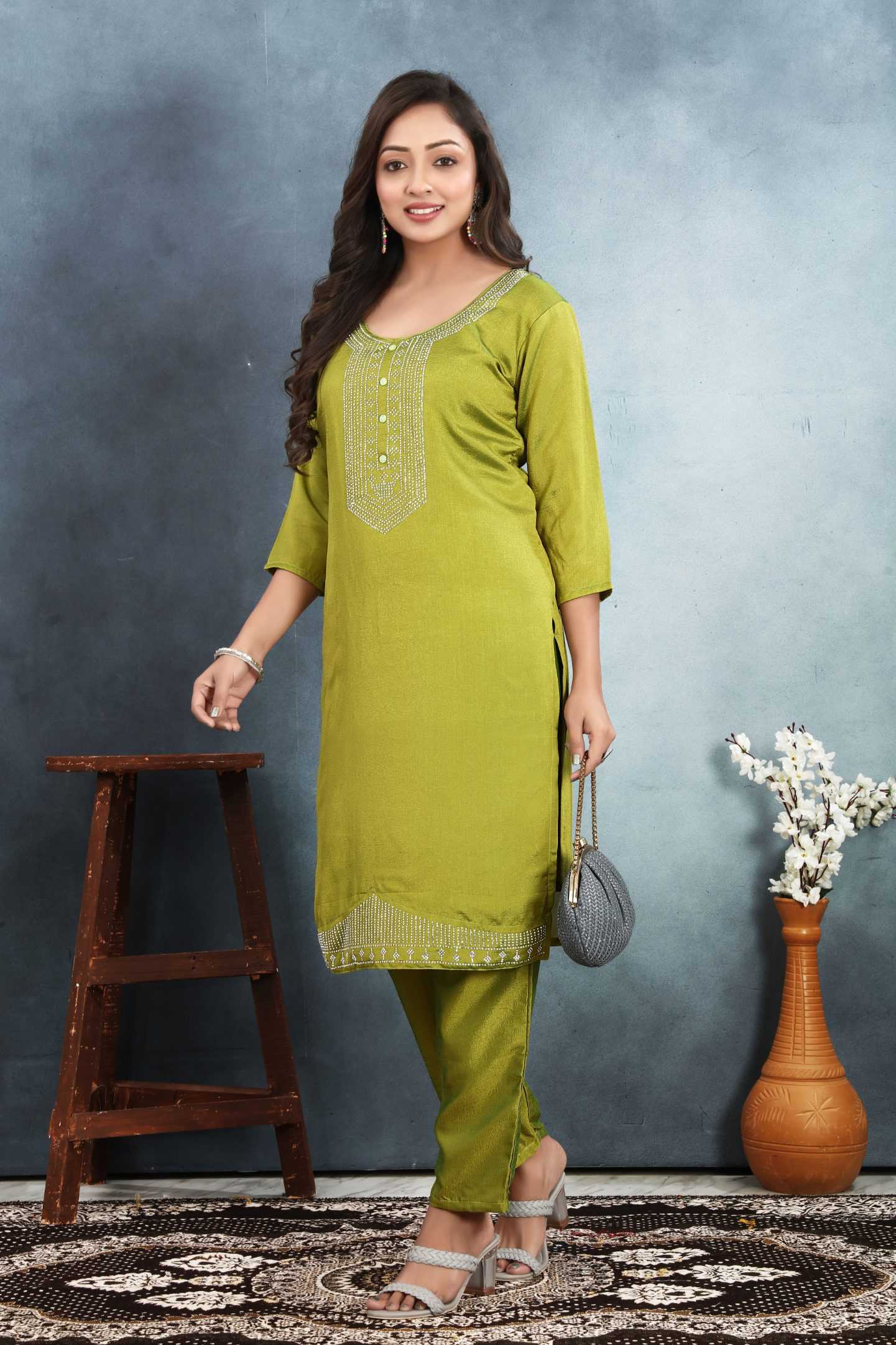 Ynf Vichitra Silk RIN153 8006 Kurti Wholesale Ethnic Kurtis Tunic Kurti Round Neck Kurtis Manufacturer