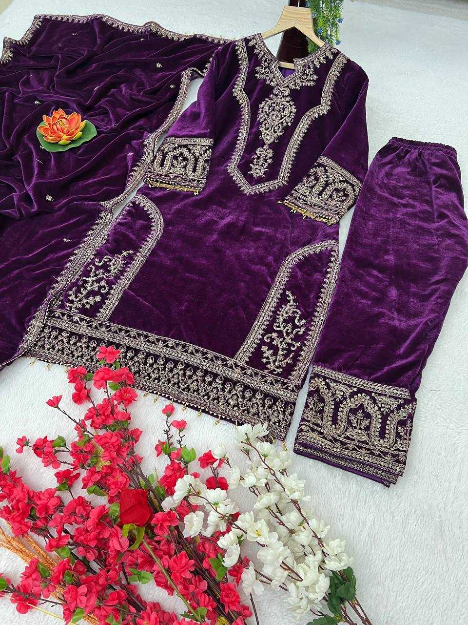 YNF VISCOSE VELVET KESH399 3127 SUITS & DRESSES WHOLESALE  EMBROIDERY VELVET PAKISTANI SUITS MANUFACTURER