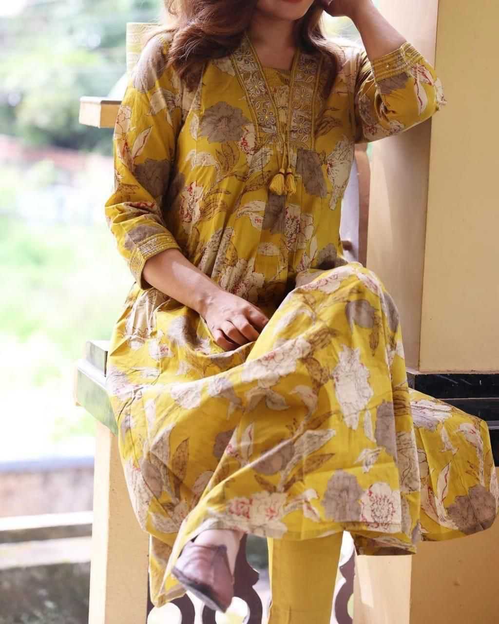 Ynf Cotton KESH253 SNF25 Kurti Diwali Collections Wedding Collections Wholesale Party Wear Kurtis Cotton Kurtis Kurti With Pants Manufacturer