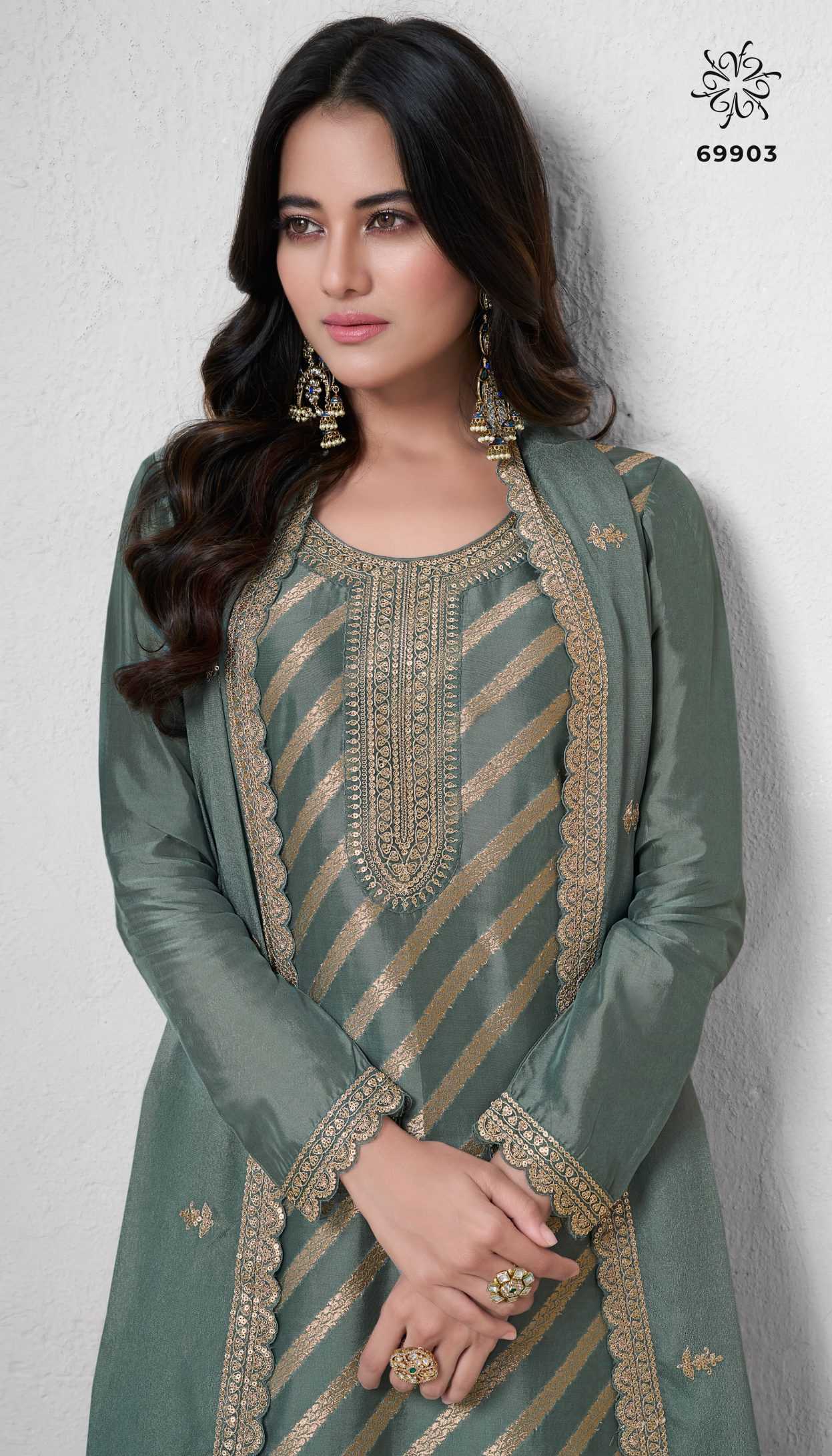 Ynf Silk RIN186 VINAY KULEESH - SILKY Suits & Dresses Wedding Collections Festive Collections Wholesale Embroidery Suits Party wear suits Silk Suits Manufacturer