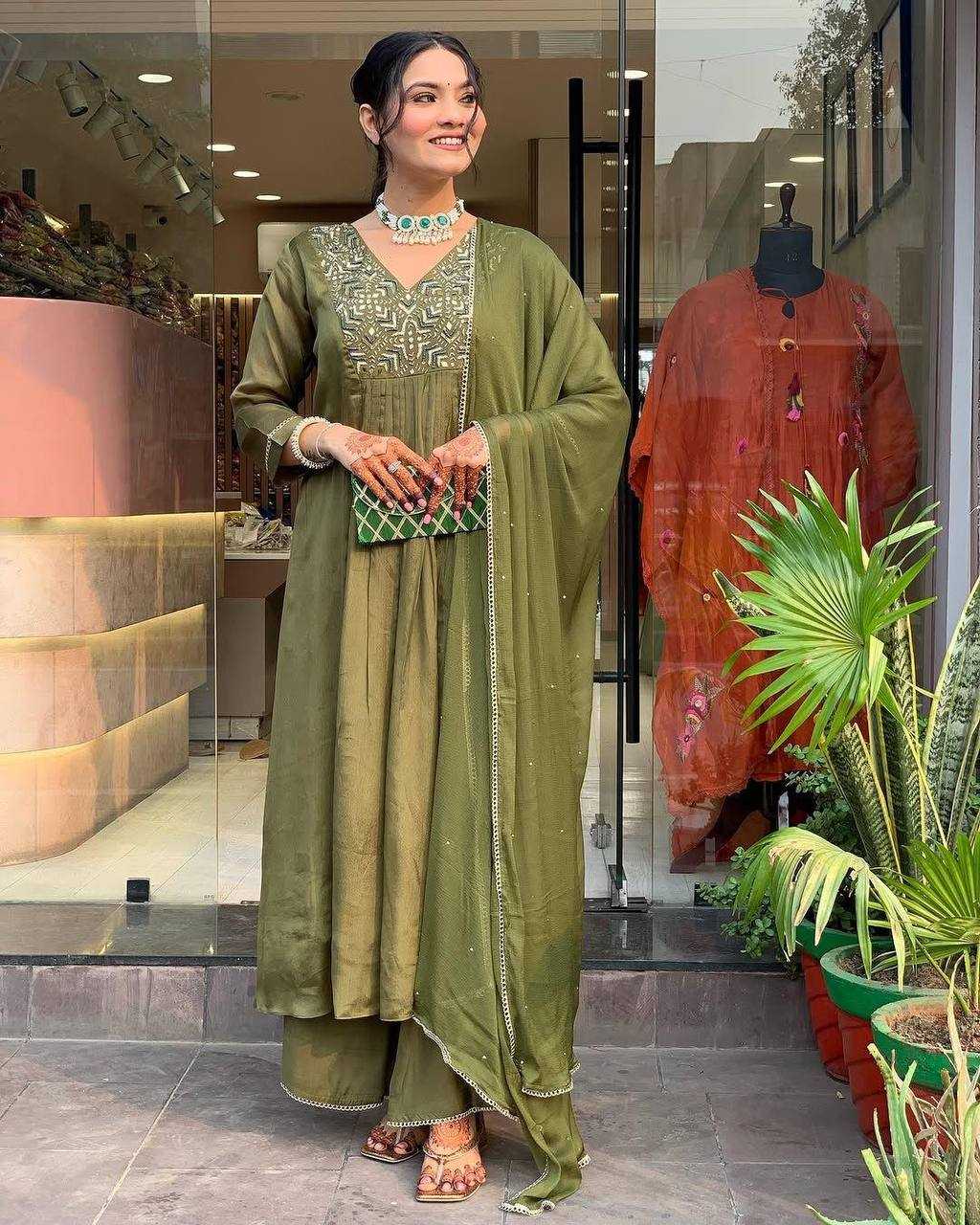 Ynf Chinon KESH501 YOGG Suits & Dresses Plus Size Collections Wholesale Embroidery Suits Designer Suits Manufacturer