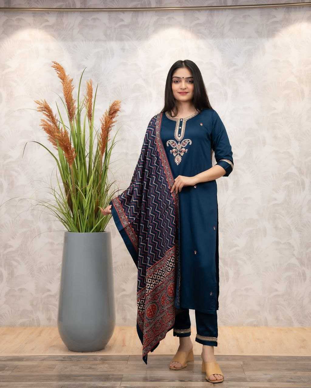 Ynf Pure Viscos KESH529 628 Suits & Dresses Wholesale Ladies Suits Embroidery Suits Party wear suits Manufacturer