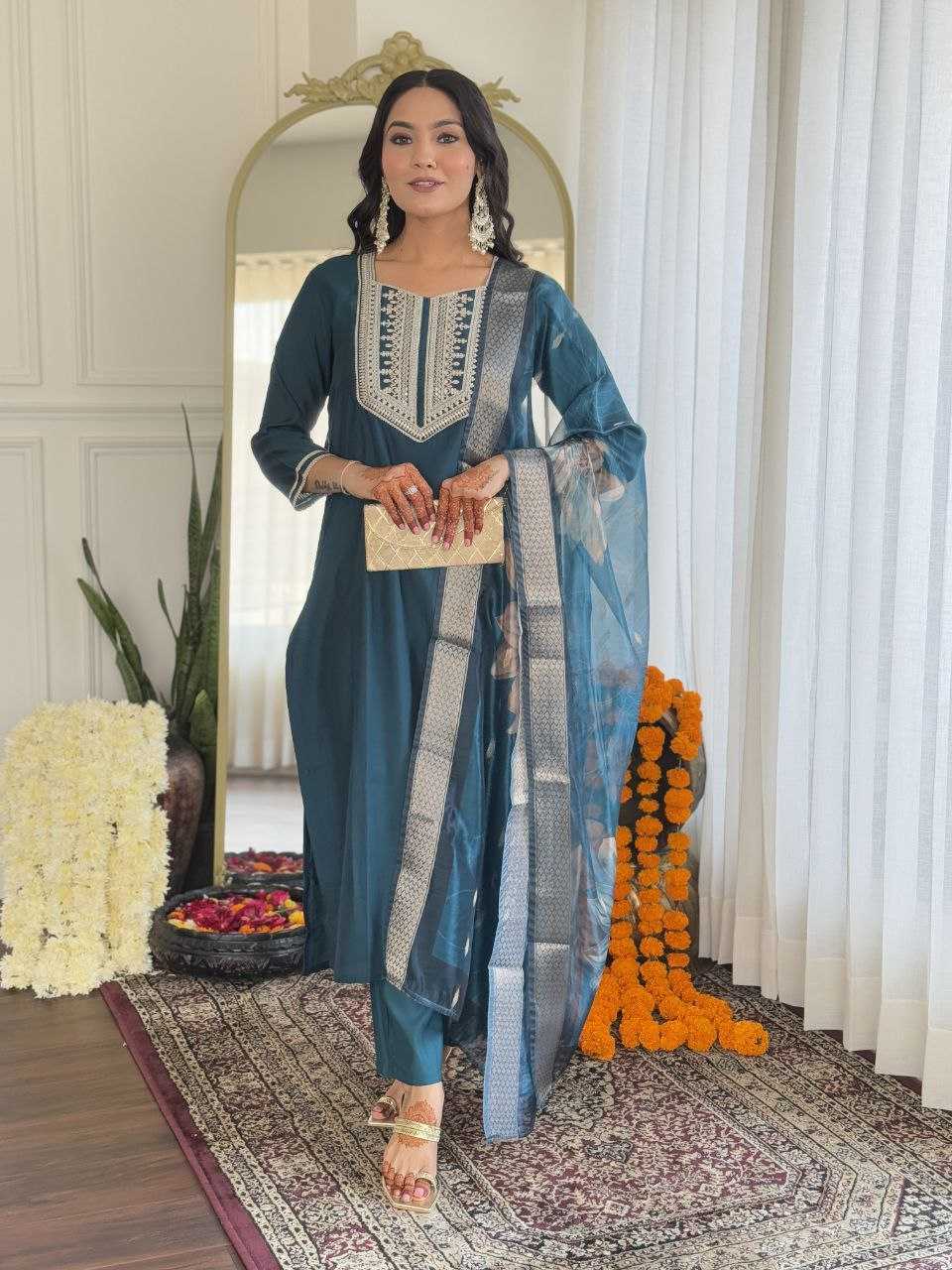Ynf Viscose KESH529 BINDIYA Suits & Dresses Wholesale Ladies Suits Embroidery Suits Party wear suits Manufacturer