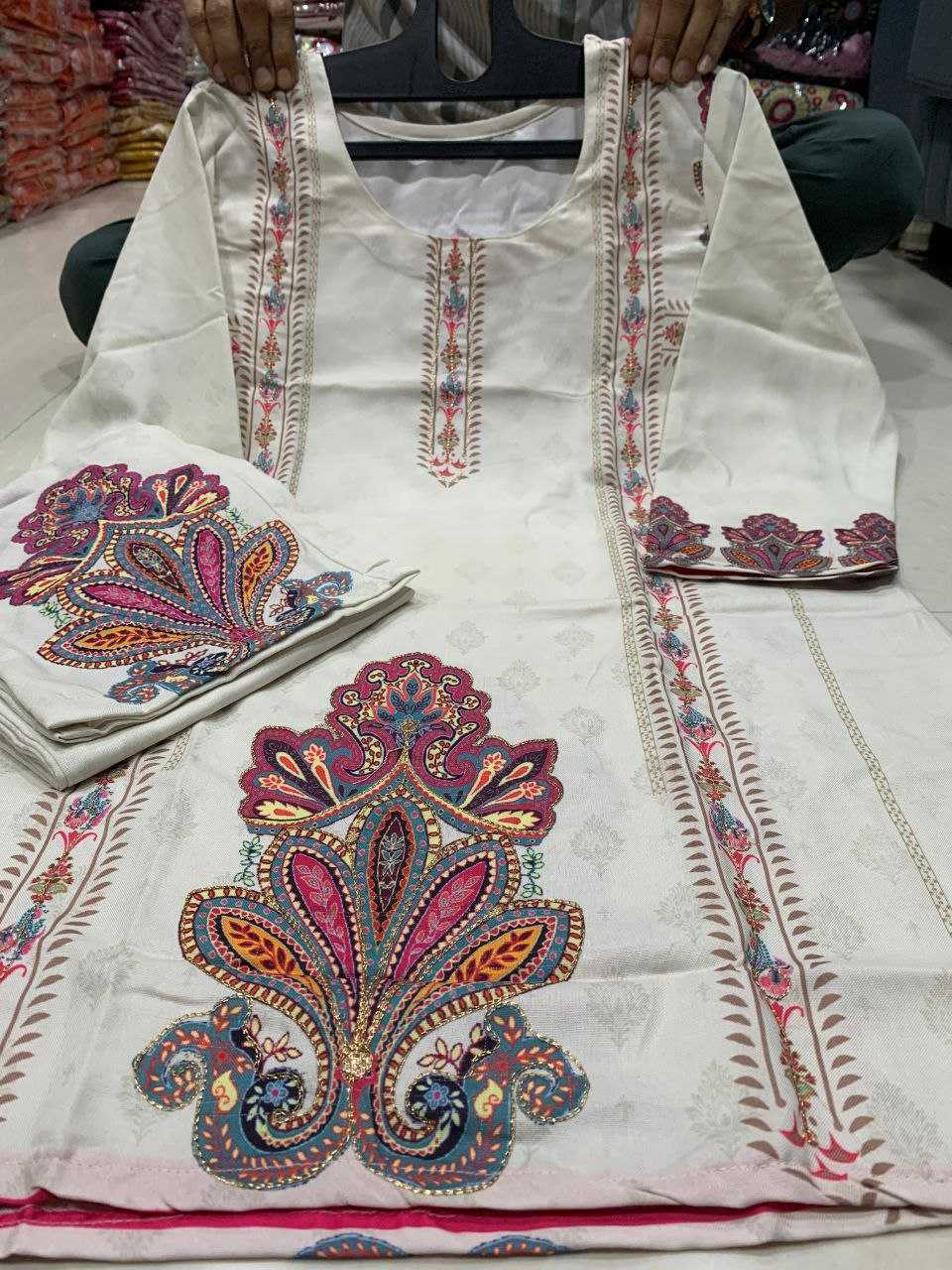 Ynf Linen KESH613 NIYATI Suits & Dresses Festive Collections Wholesale Casual Dresses Party Wear Dresses Printed Dresses Manufacturer