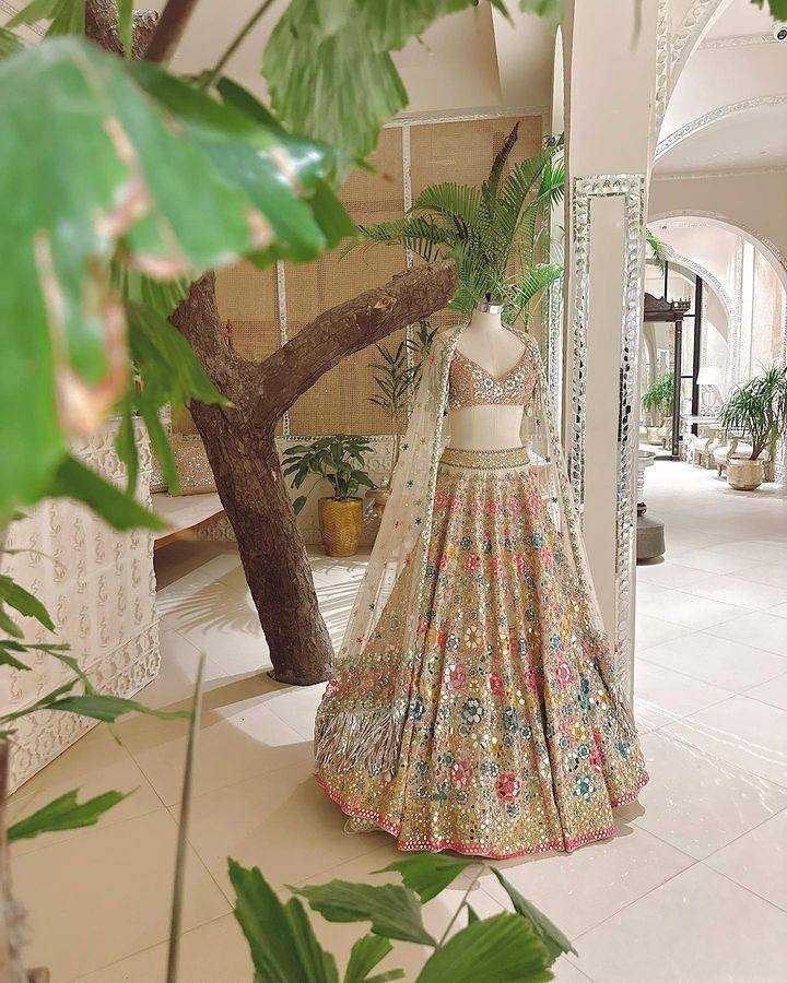 YNF BUTTERFLY NET RIN108 1553 LEHENGAS WHOLESALE WEDDING NET FANCY EMBROIDERED LEHENGAS MANUFACTURER