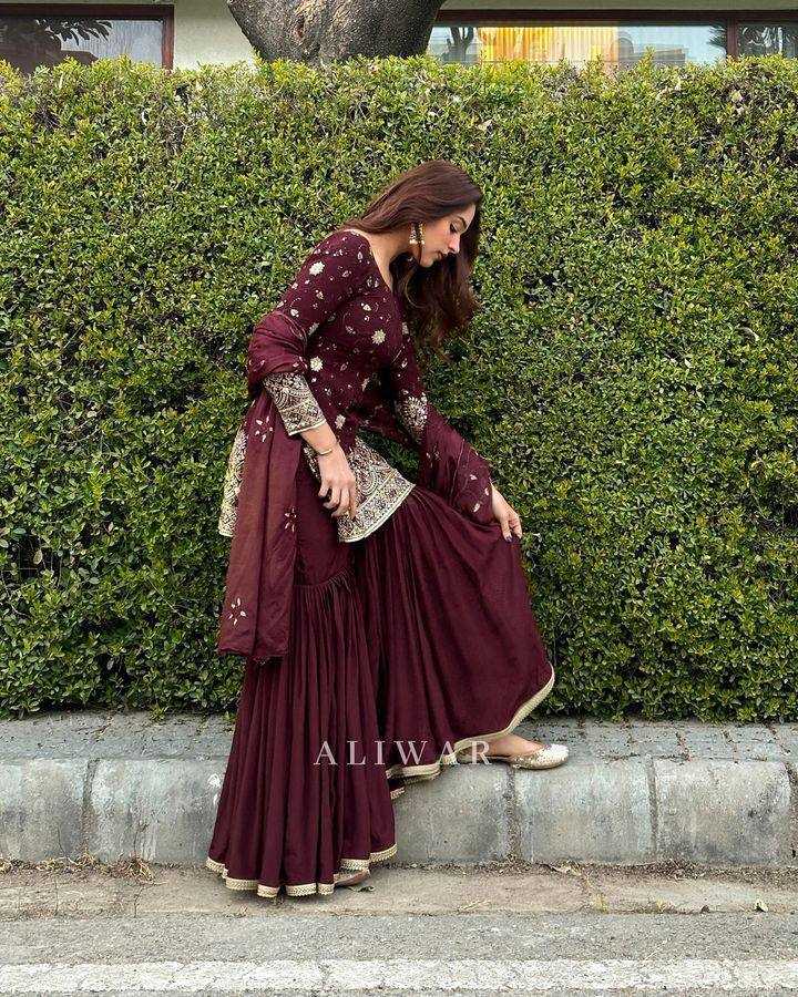 YNF GEORGETTE KESH149 1270 SUITS & DRESSES WHOLESALE SHARARA SALWAR EMBROIDERY GEORGETTE LADIES PARTY WEAR SUITS MANUFACTURER