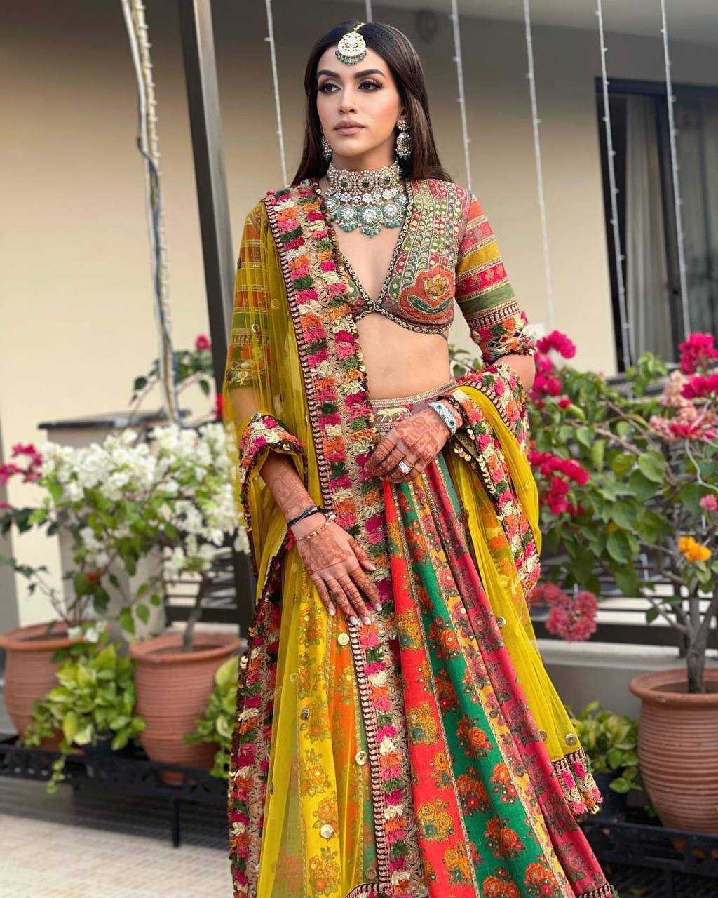 YNF MUSLIN COTTON KESH149 1239 LEHENGAS WHOLESALE FANCY TRADITIONAL PRINTED EMBROIDERED LEHENGAS MANUFACTURER