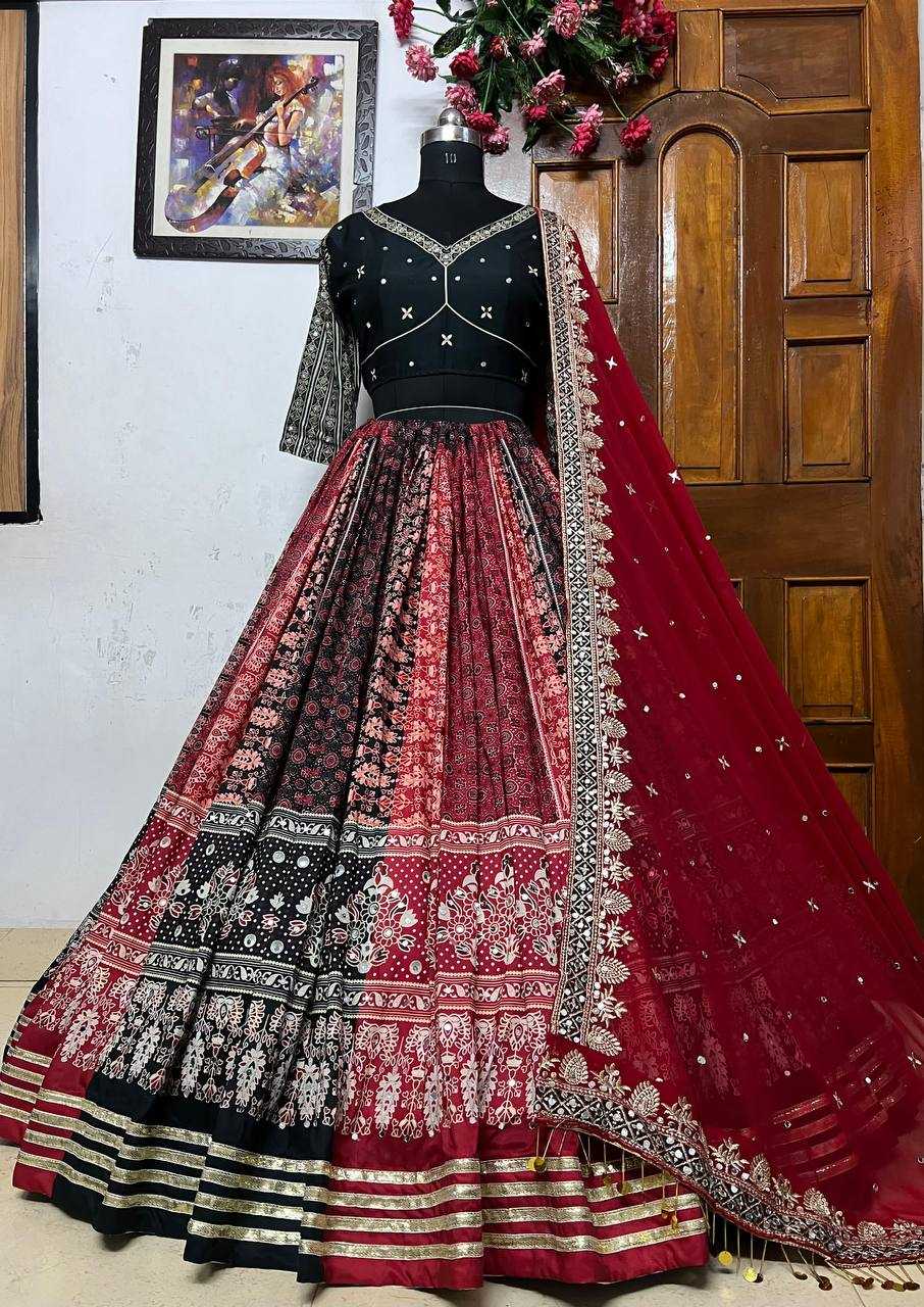 YNF MUSLIN COTTON KESH151 050 LEHENGAS WHOLESALE TRADITIONAL EMBROIDERED NAVRATRI CHANIYA CHOLI MANUFACTURER