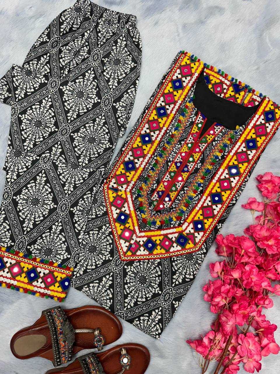 YNF PURE MASLIN SILK KESH141 1067 KURTIS WHOLESALE PRINTED KURTIS WITH BOTTOM EMBROIDERED KURTIS SILK PRINTED SILK KURTIS MANUFACTURER 