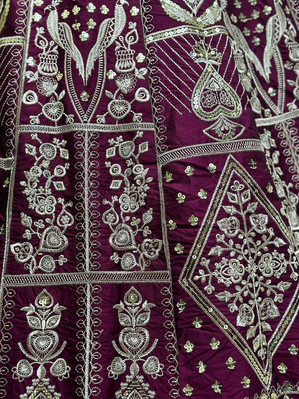 YNF SILK RIN114 5038 LEHENGAS WHOLESALE TRADITIONAL SILK CELEBRITY EMBROIDERED BOLLYWOOD LEHENGAS  MANUFACTURER