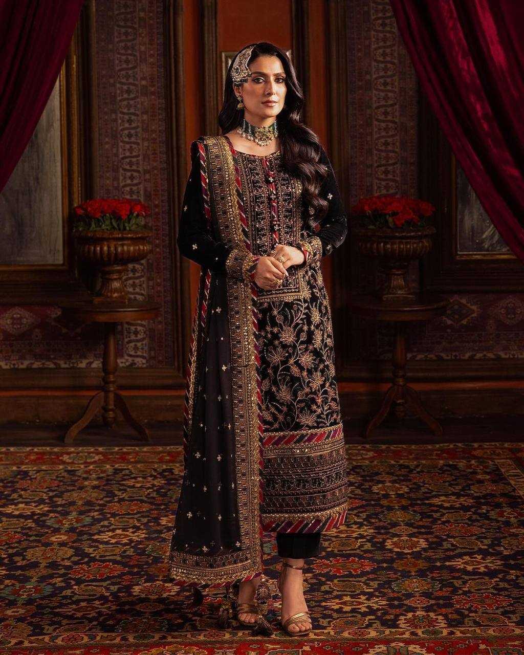 YNF VELVET KESH150 1165 SUITS & DRESSES WHOLESALE VELVET EMBROIDERY LADIES SILK PARTY WEAR ZARI WORK SUITS MANUFACTURER