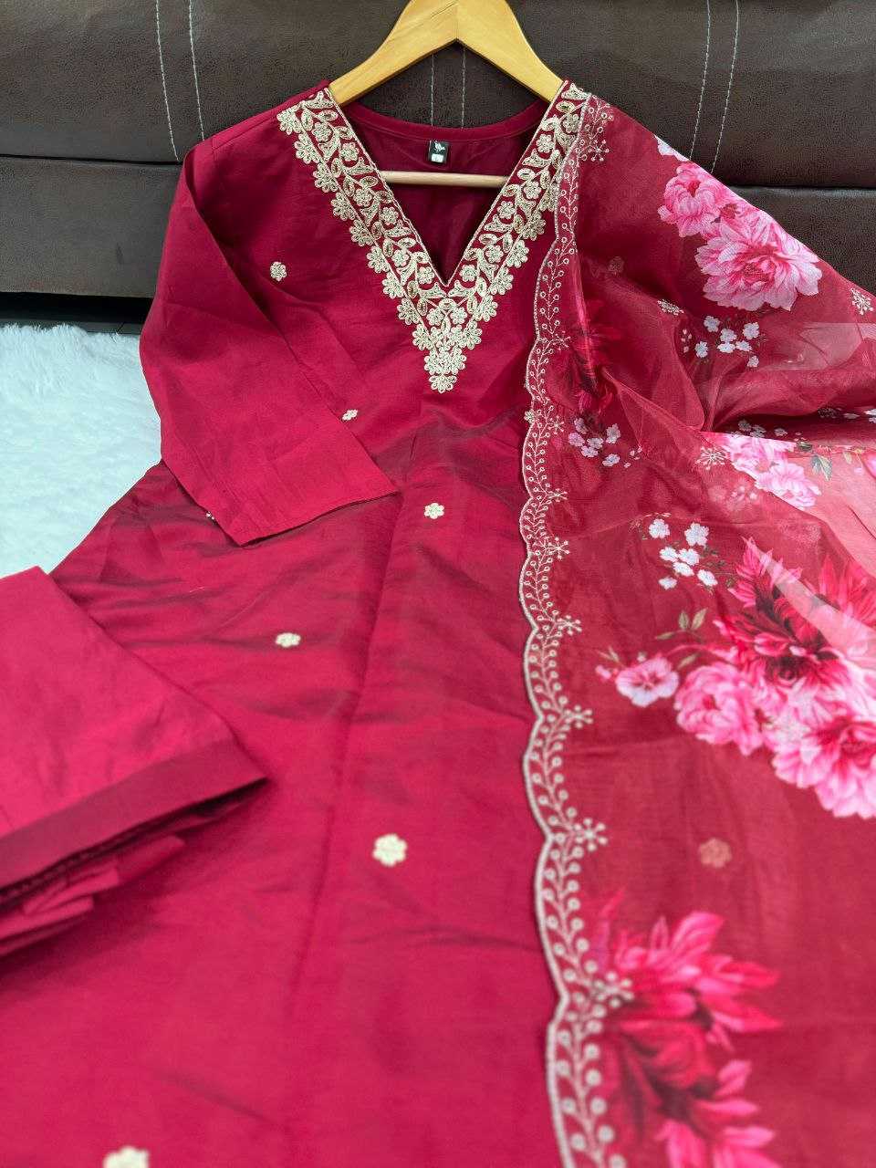 YNF VISCOSE CHANDERI RIN127 266 SUITS & DRESSES WHOLESALE LADIES WEDDING CHANDERI DIWALI  COLLECTIONS MANUFACTURER