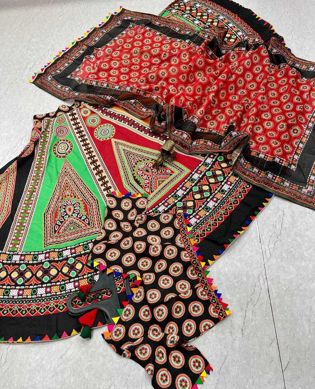 YNF COTTON KESH211 LDY63 LEHENGAS WHOLESALE TRADITIONAL PRINTED CHANIYA CHOLI NAVRATRI CHANIYA CHOLI MANUFACTURER