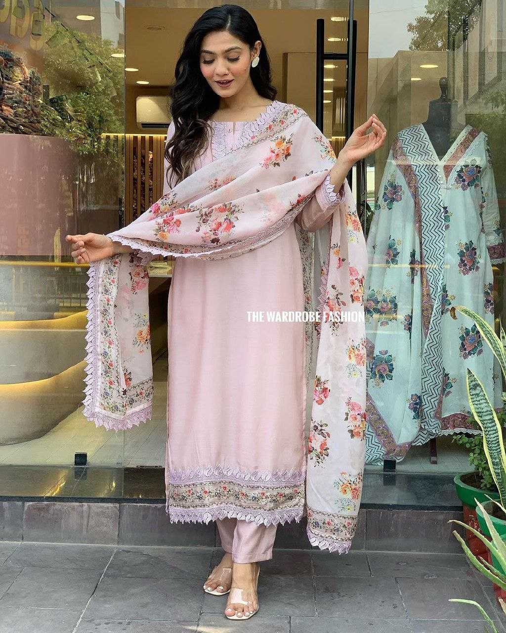 YNF HEAVY ROMAN SILK RIN201 RRD02 SUITS & DRESSES ISLAMIC CLOTHING WHOLESALE LADIES PAKISTANI EMBROIDERED LADIES SILK SUITS MANUFACTURER