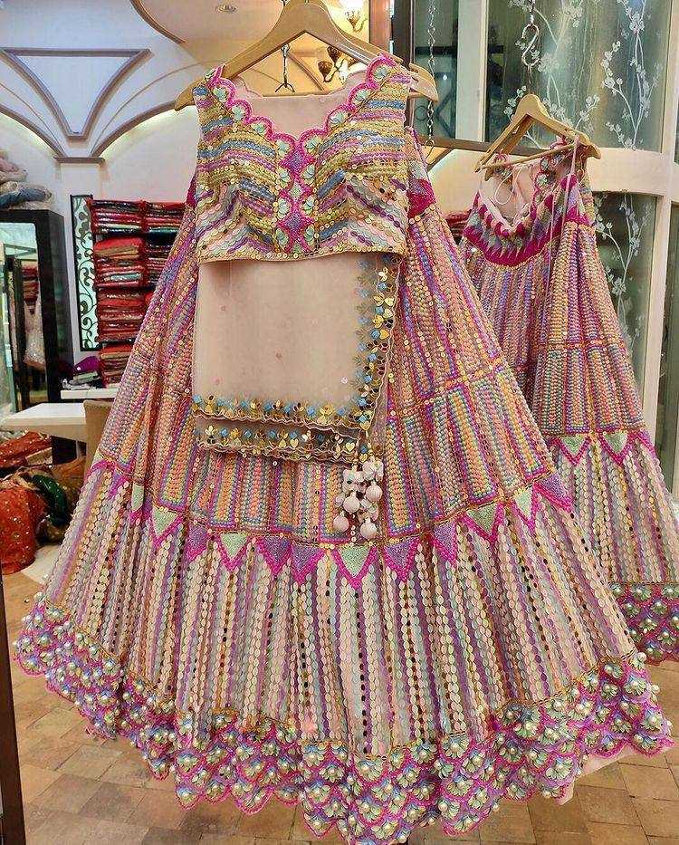 YNF HEAVY SILK KESH157 1660 LEHENGAS WHOLESALE TRADITIONAL WEDDING EMBROIDERED LEHENGAS MANUFACTURER